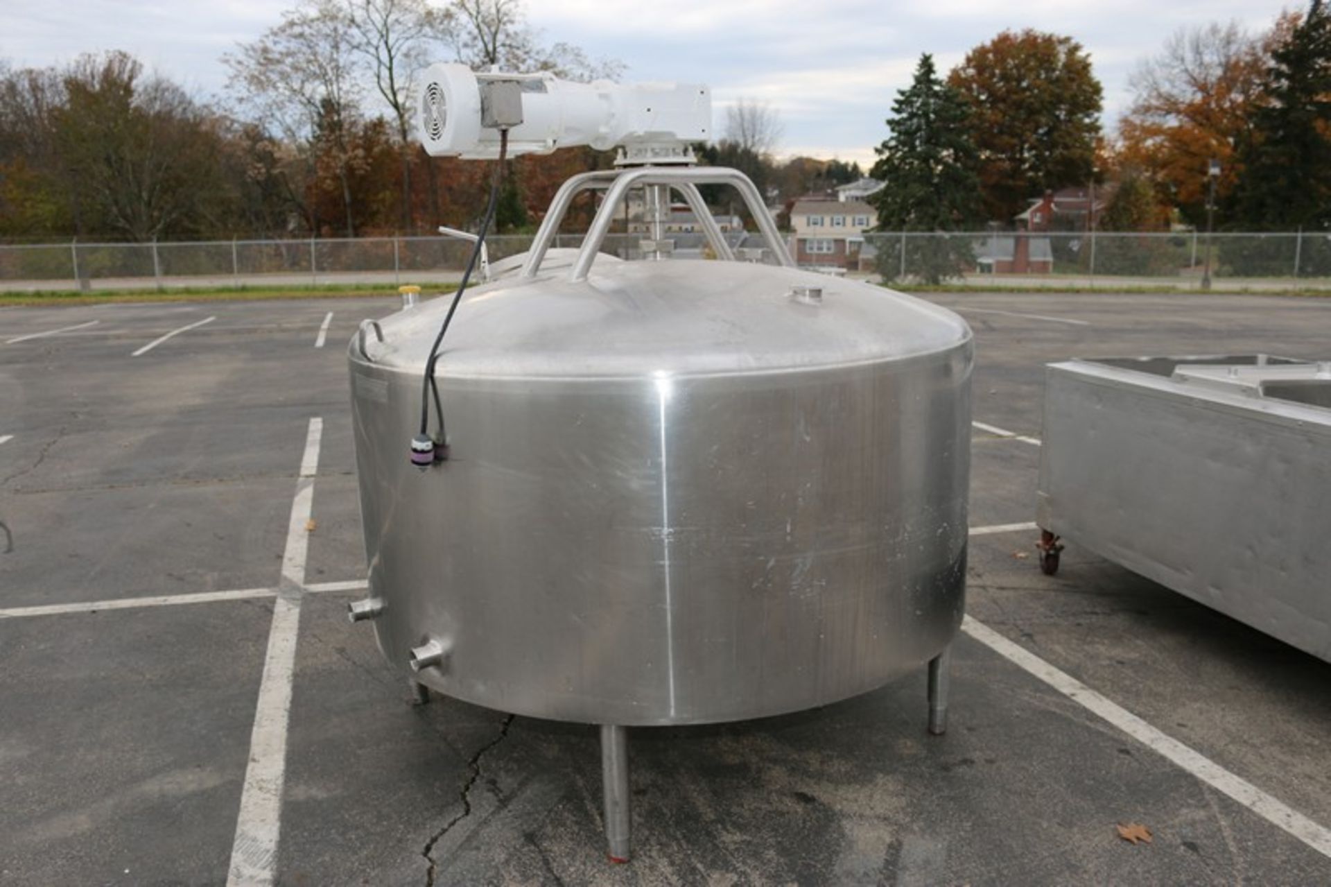 Mueller Aprox. 500 Gal. S/S Insulated VerticalTank, with S/S Agitation, with Top Mounted Agitation - Image 6 of 16