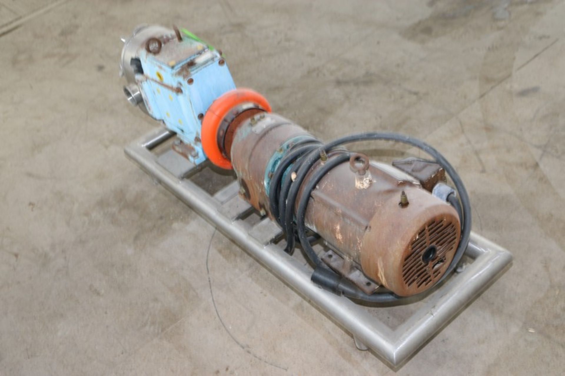 WCB 5 hp Positive Displacement Pump,M/N 060, S/N 223731R1 98, with Aprox. 2-1/2" Clamp Type Inlet/ - Image 5 of 10