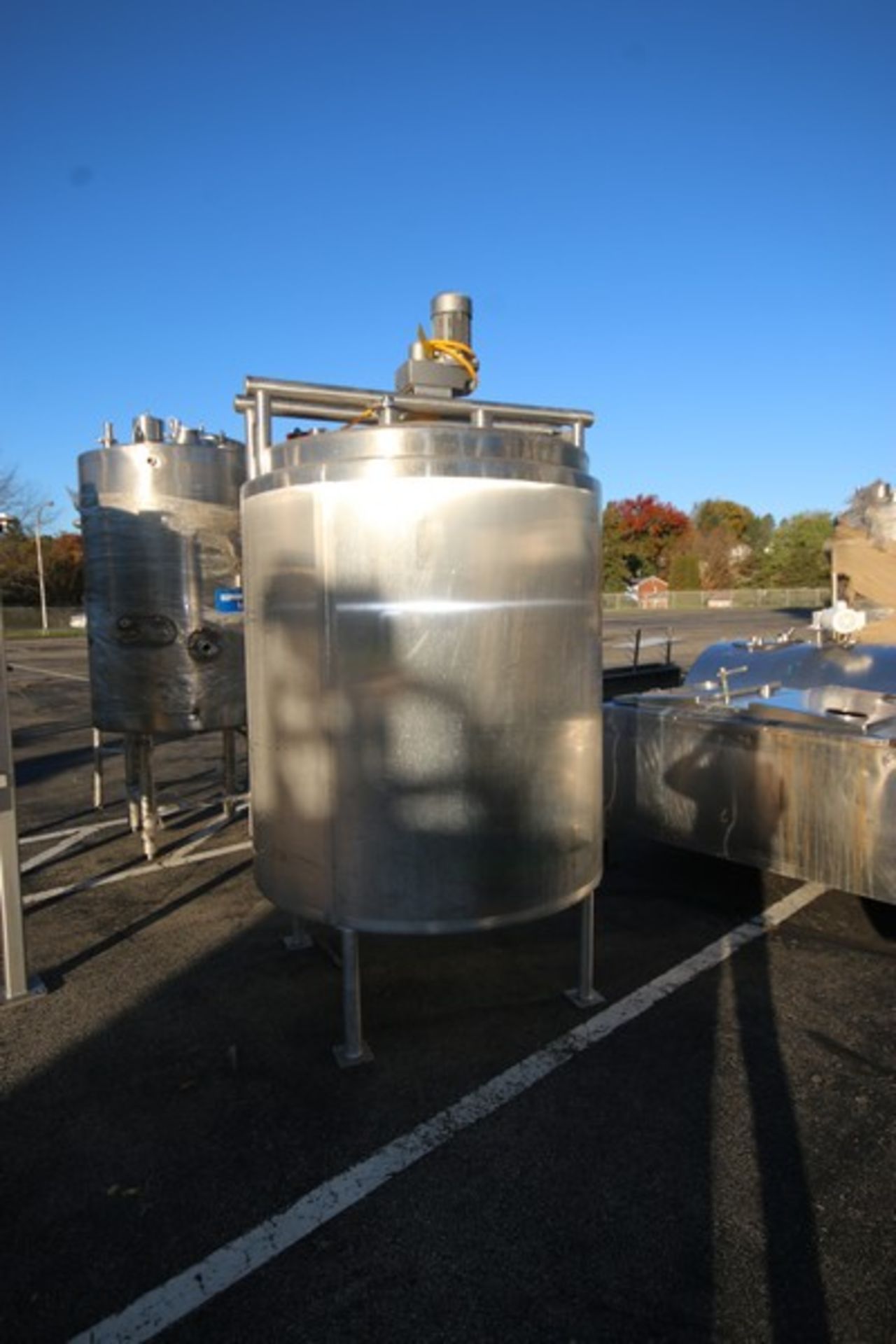 2015 A&B 600 Gal. Insulated Vertical S/S Mix Tank, M/N MIX TANK, S/N 1506690604, Mounted on S/S Legs - Image 4 of 11