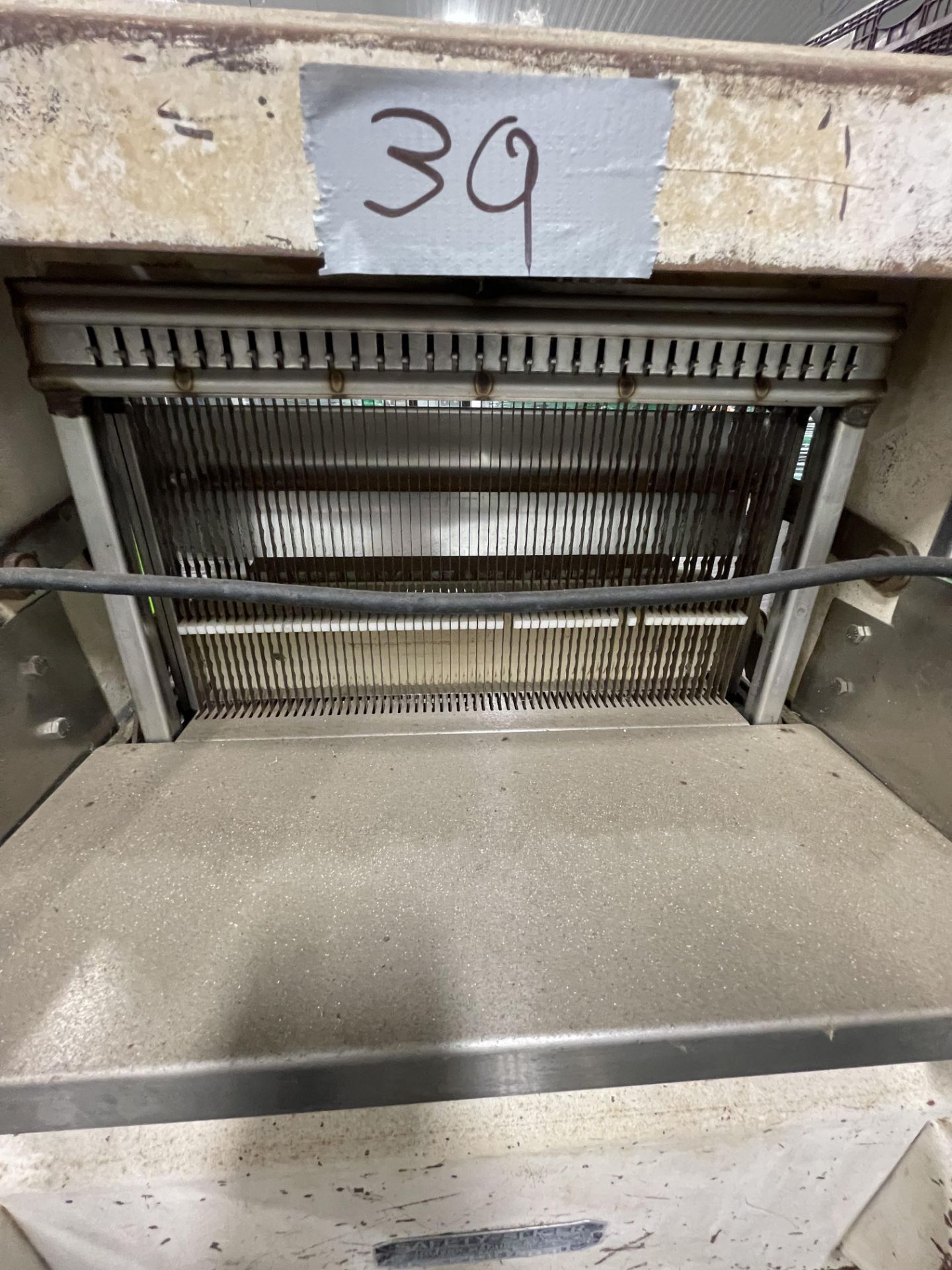 OLIVER BREAD SLICER, S/N 69413 (RIGGING, LOADING, SITE MANAGEMENT FEE $25) - Image 3 of 6