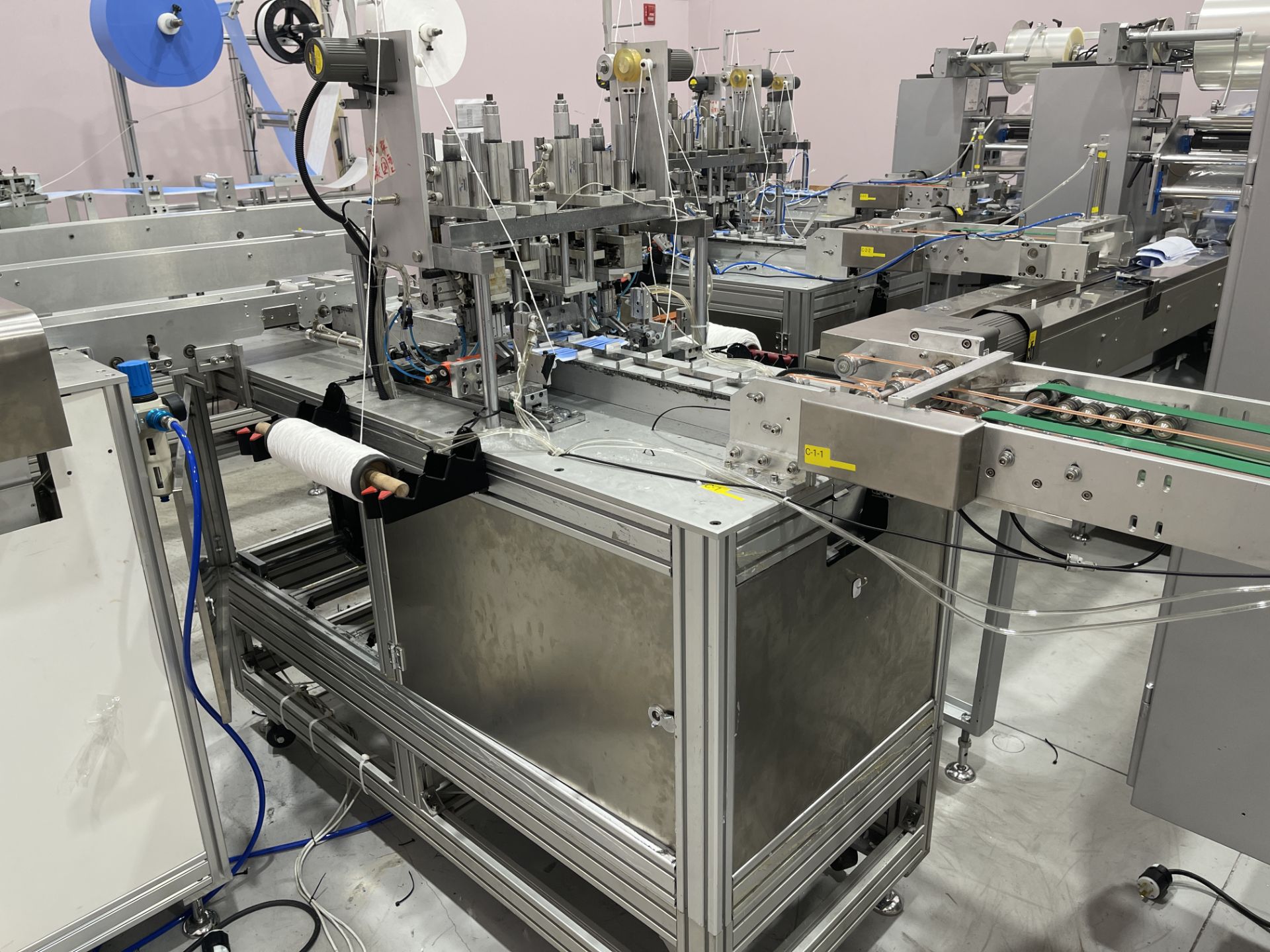 COMPLETE PACKAGE: 2020 3-Ply Disposable Medical Mask Assembly & Packaging Line Equipment, Includes: - Image 92 of 150