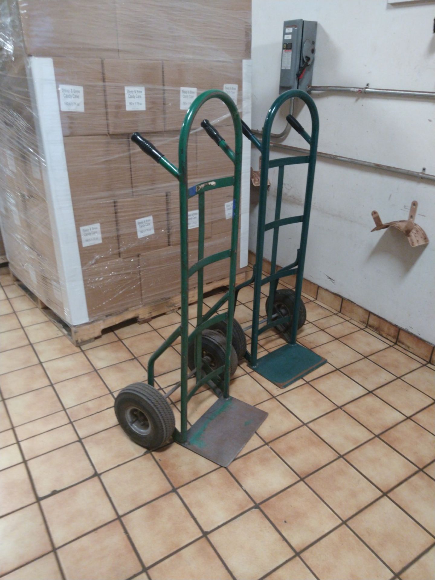 (2) 2-WHEEL HAND TRUCK DOLLIES (LOCATED IN MADISON, WI)