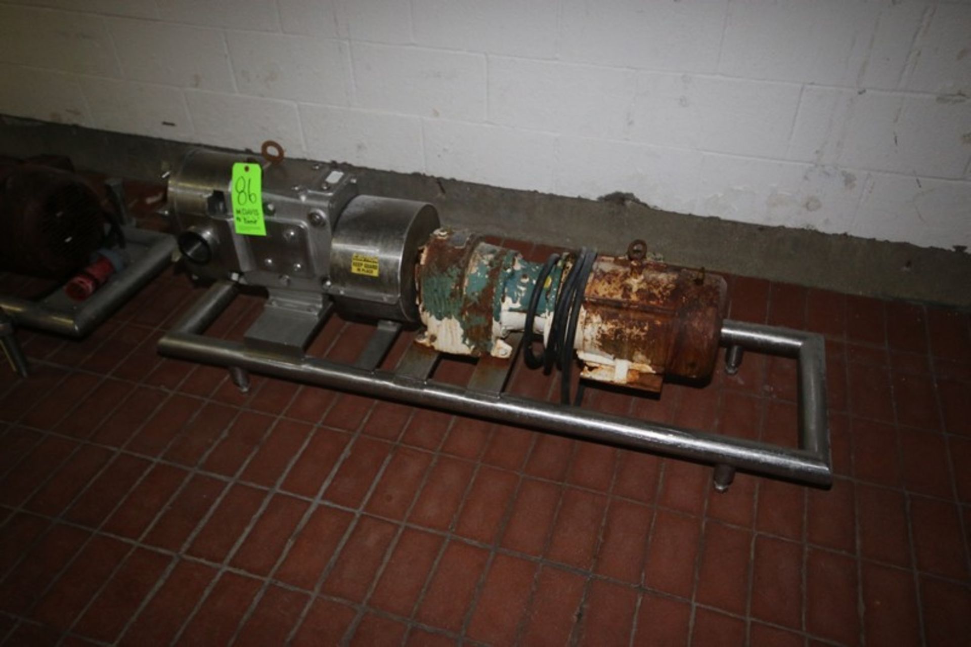 Waukesha Cherry Burrell 5 hp Positive Displacement Pump, M/N 130, S/N 186918 96, with Aprox. 3" - Bild 2 aus 5