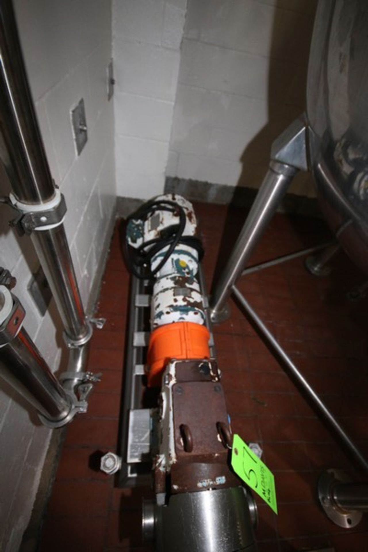 Waukesha Cherry-Burrell 10 hp Positive Displacement Pump, M/N 130, S/N 413521-06, with Aprox. 3" - Bild 4 aus 6