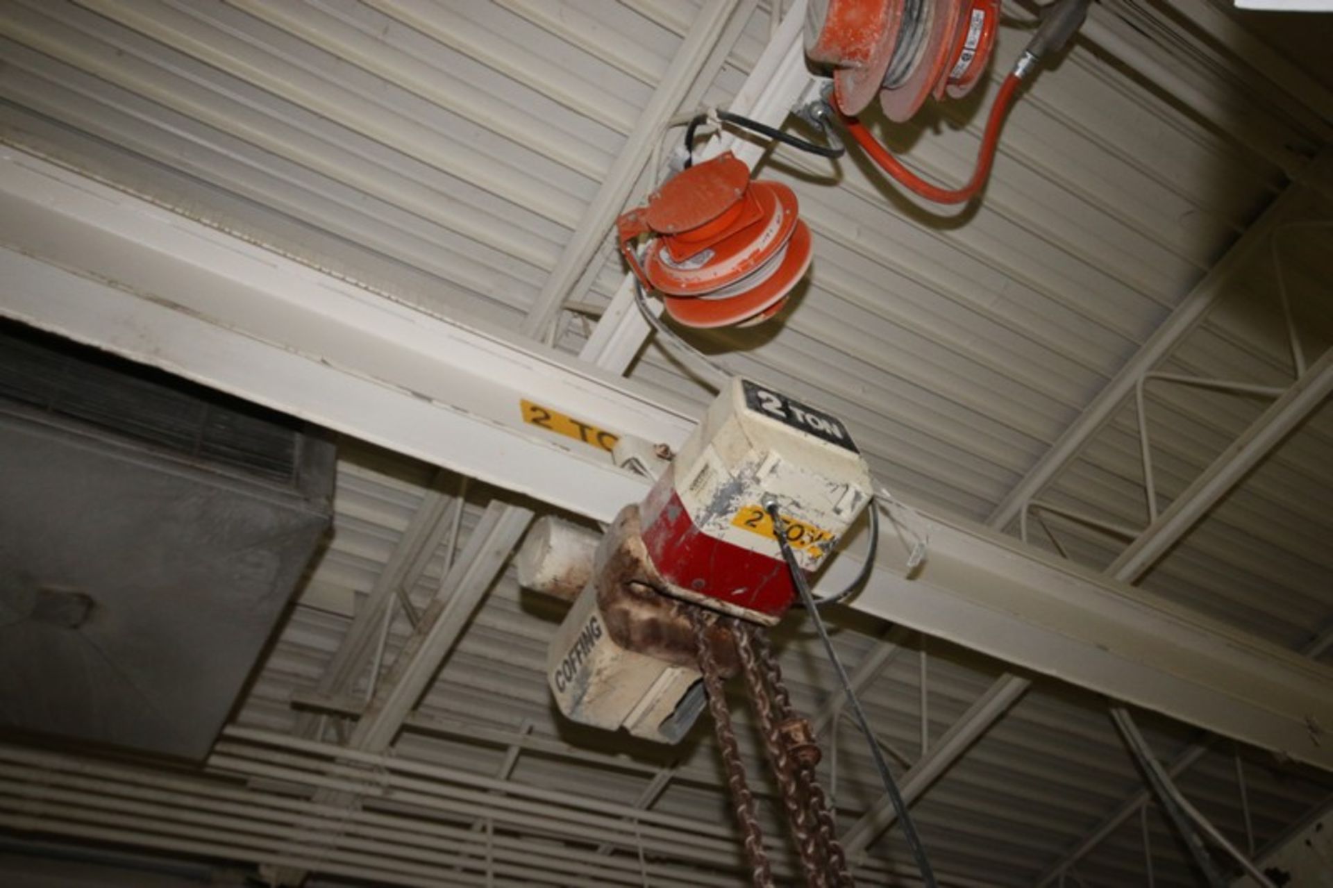 Coffing 2-Ton Electric Hoist, with S/S Super Sac Attachment, with Hand Control & Coffing Cord - Image 2 of 3