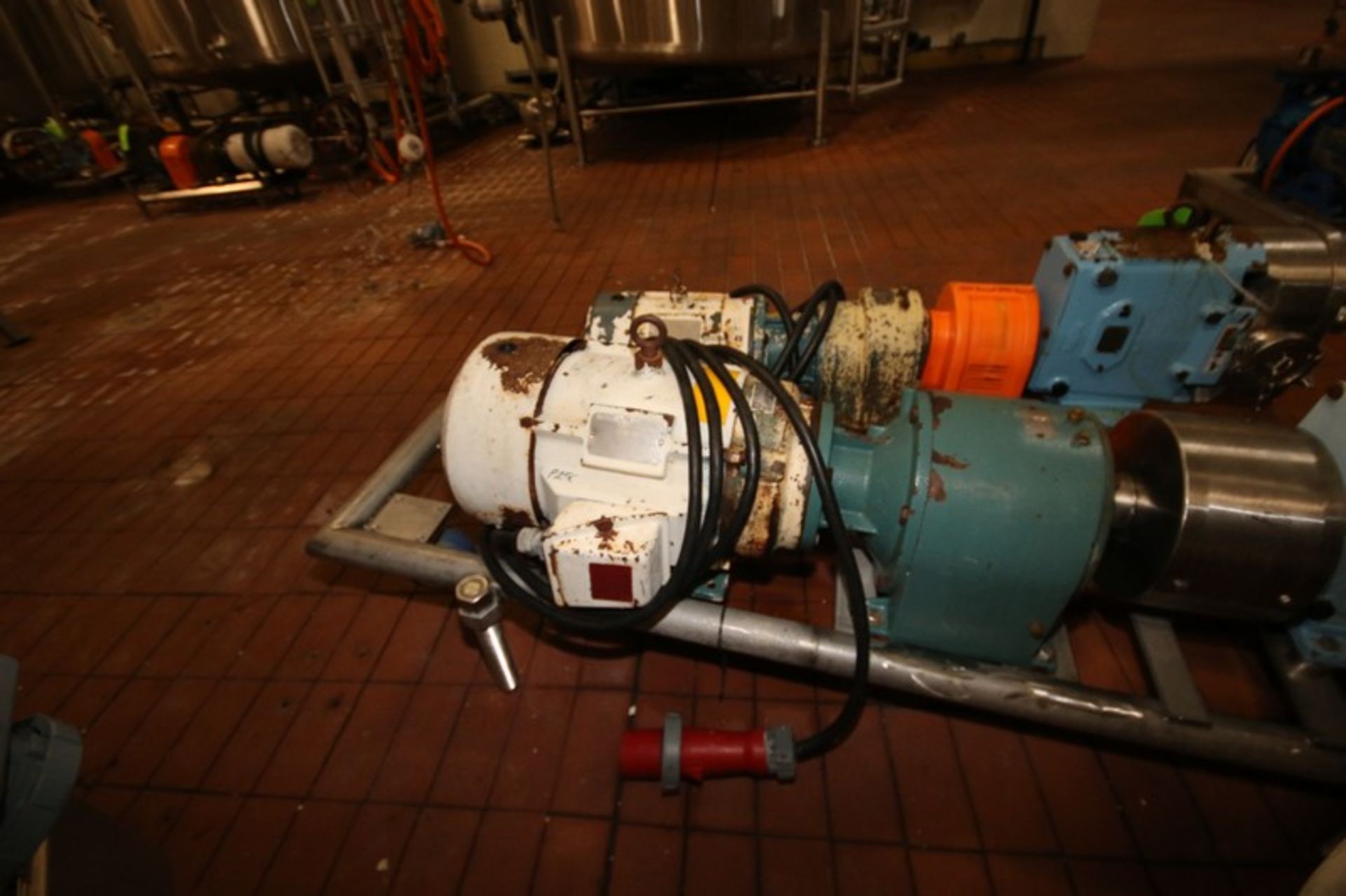 2011 WCB 20 hp Positive Displacement Pump, M/N 130 U1, S/N 1000002616265, with Reliance 1760 RPM, - Image 4 of 7