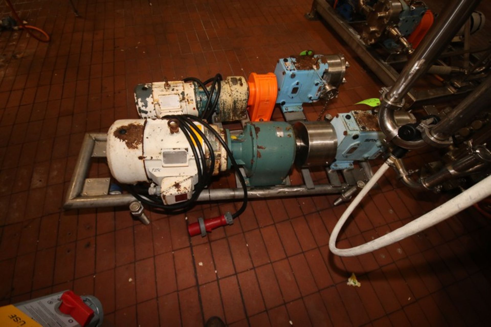 2011 WCB 20 hp Positive Displacement Pump, M/N 130 U1, S/N 1000002616265, with Reliance 1760 RPM, - Bild 7 aus 7