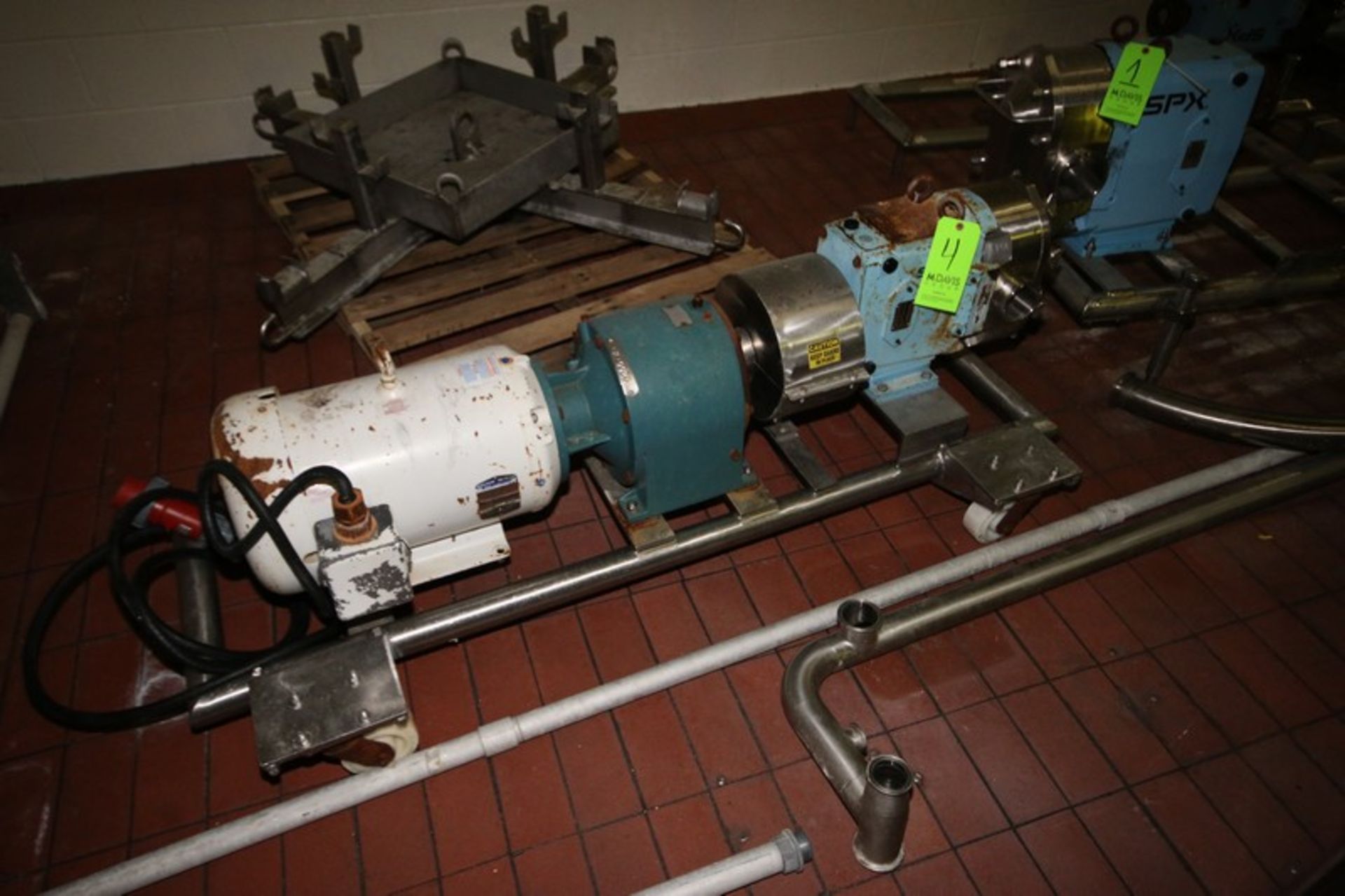 2011 SPX 20 hp Positive Displacement Pump, M/N 130 U 1, S/N 1000002616264, with Aprox. 3" Clamp Type - Image 4 of 8