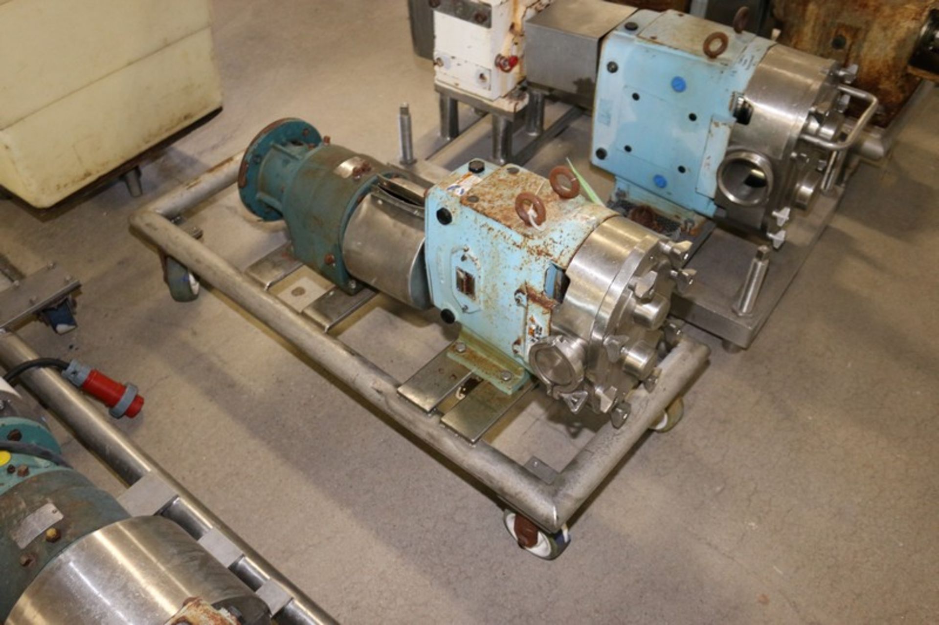 WCB Positive Displacement Pump Head, M/N 080, S/N 2458870R1-10, with Aprox. 3" Clamp Type Inlet/ - Image 2 of 4