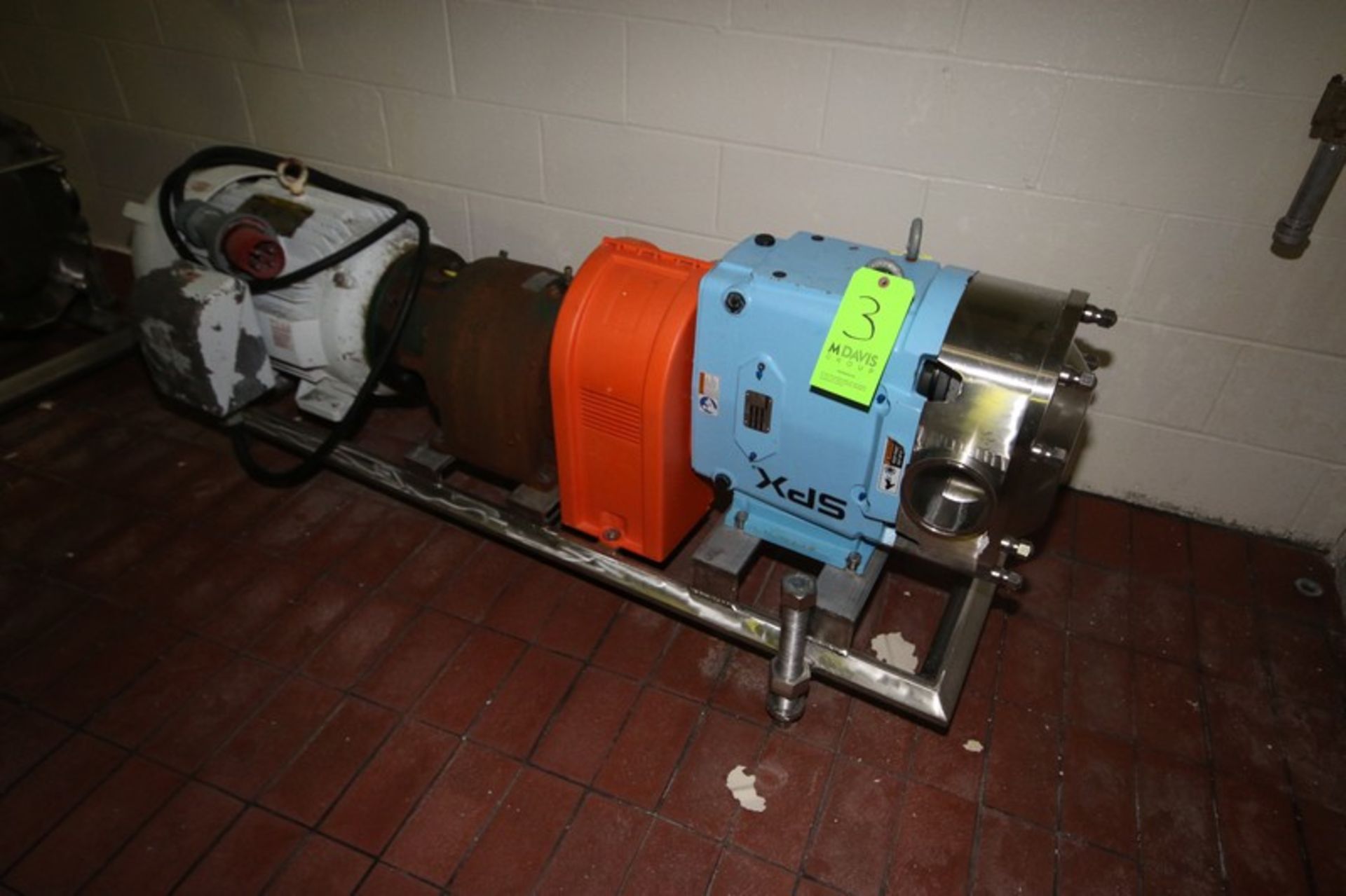 SPX 25 hp Positive Displacement Pump, M/N 220UL, S/N 10000020282964, with Aprox. 4" Clamp Type