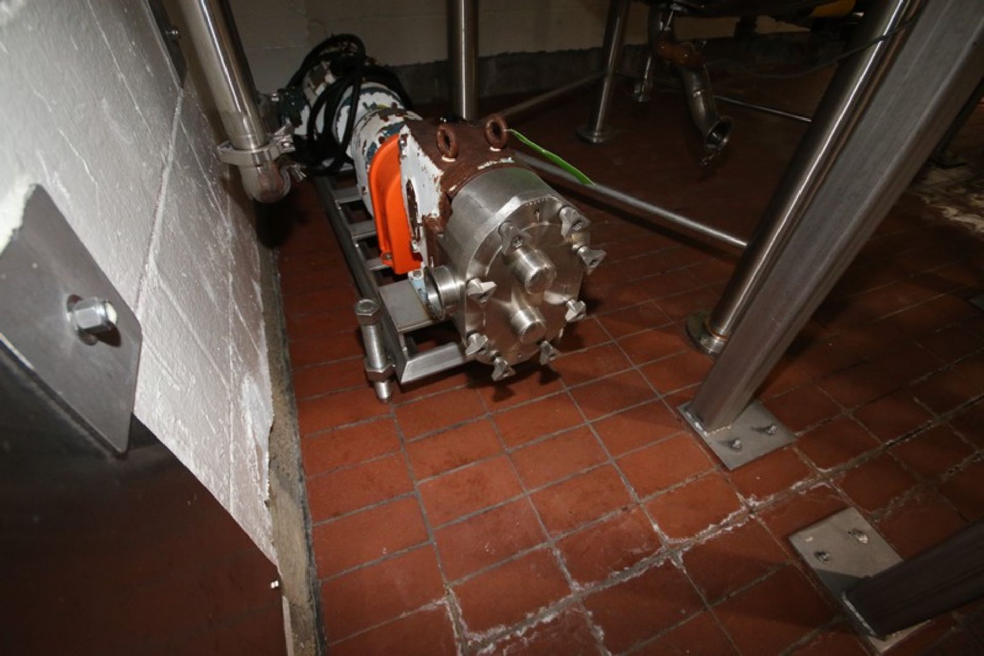 Waukesha Cherry-Burrell 10 hp Positive Displacement Pump, M/N 130, S/N 413521-06, with Aprox. 3" - Bild 3 aus 6