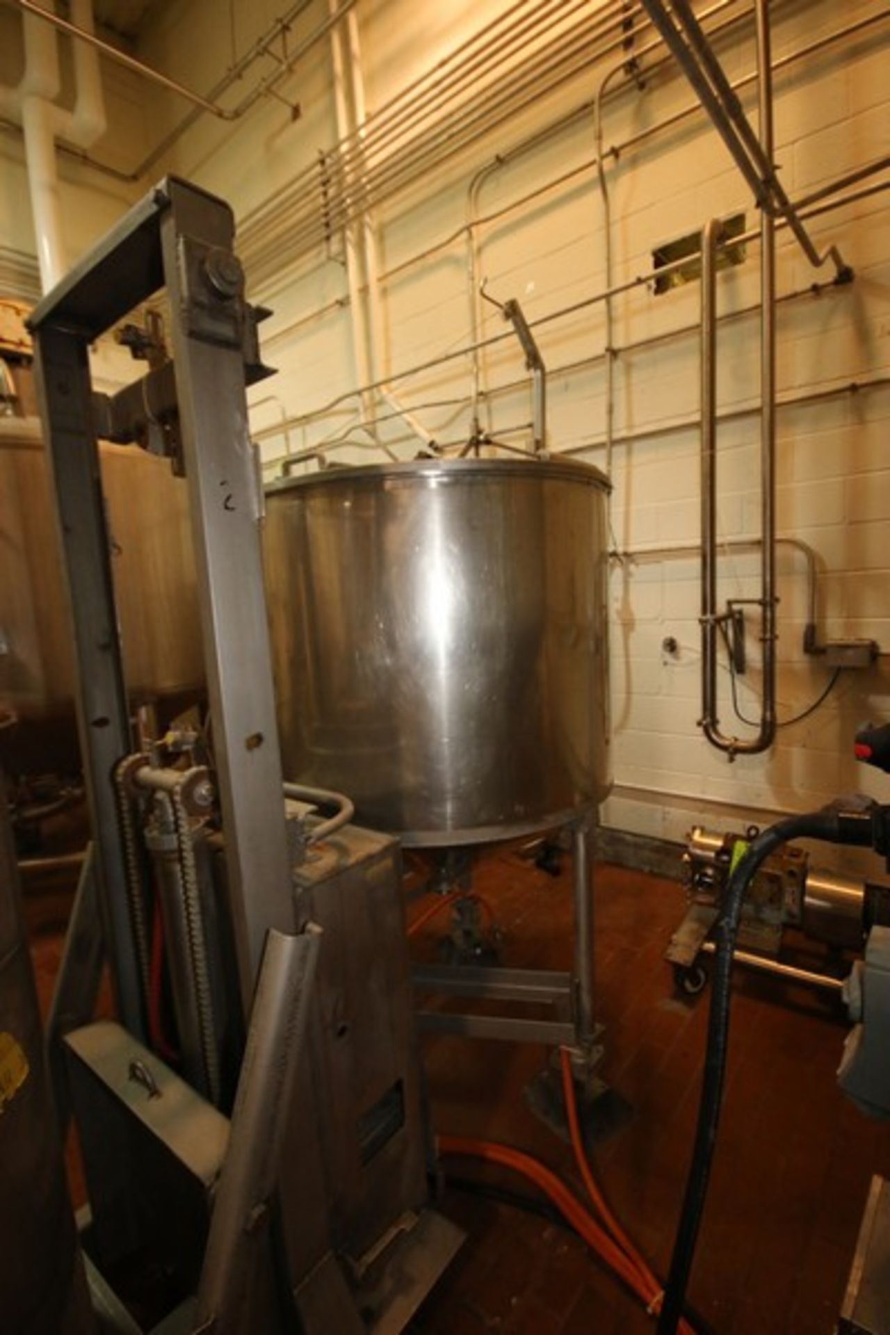 250 Gal. S/S Single Wall Vertical Tank, Internal Dims.: Aprox. 36" Tall x 48" Dia., with Cylinder - Image 2 of 10