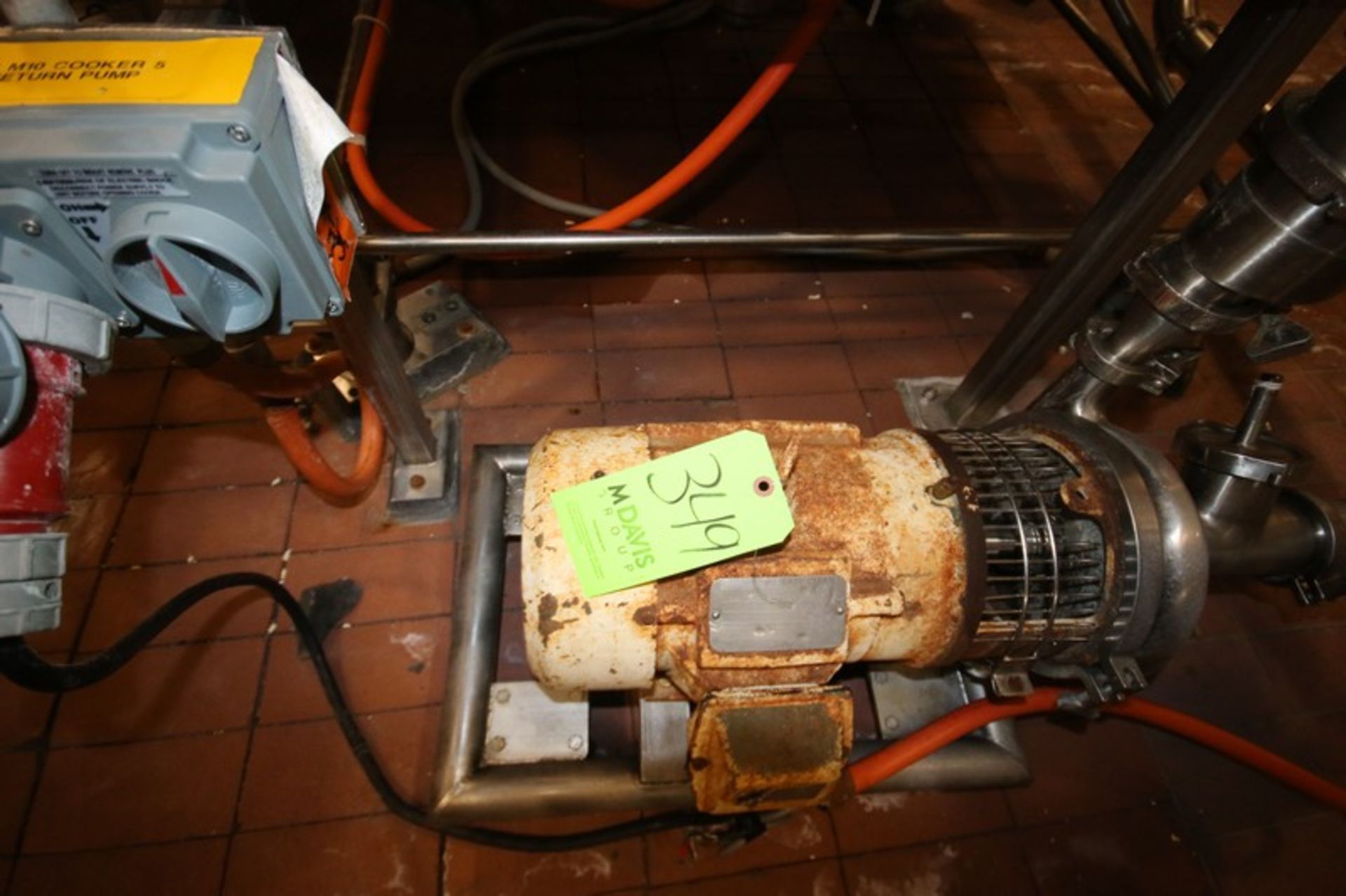 Tri-Clover 5 hp Centrifugal Pump, M/N C216MD18T-S, S/N R1518, with Reliance 3515 RPM Motor, 230/ - Bild 3 aus 4