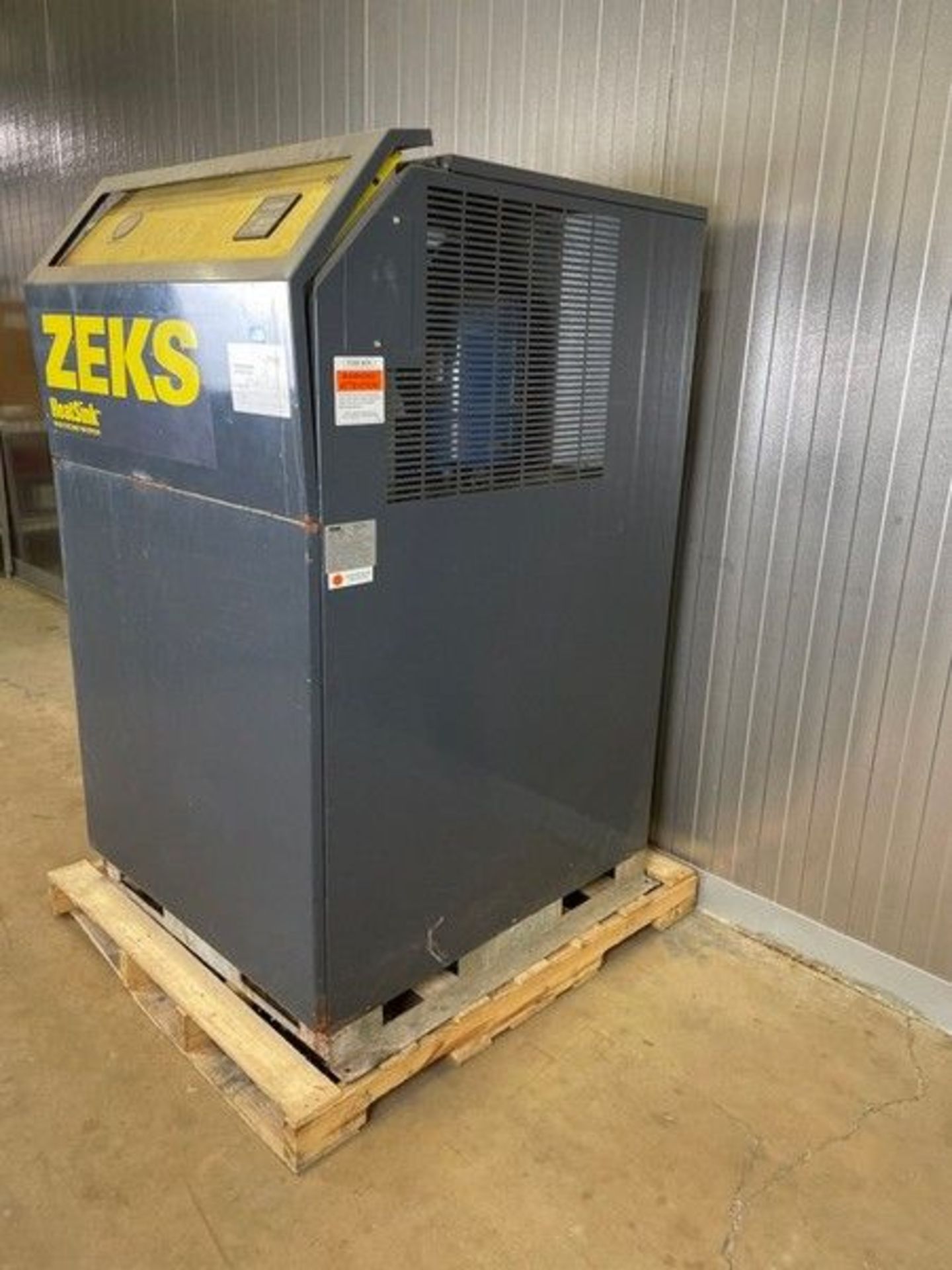 Zeks Air Dryer, M/N 500HSFA400, S/N 248613, R404 Refrigerant, 460 Volts, 3 Phase (Auction ID - Image 2 of 6