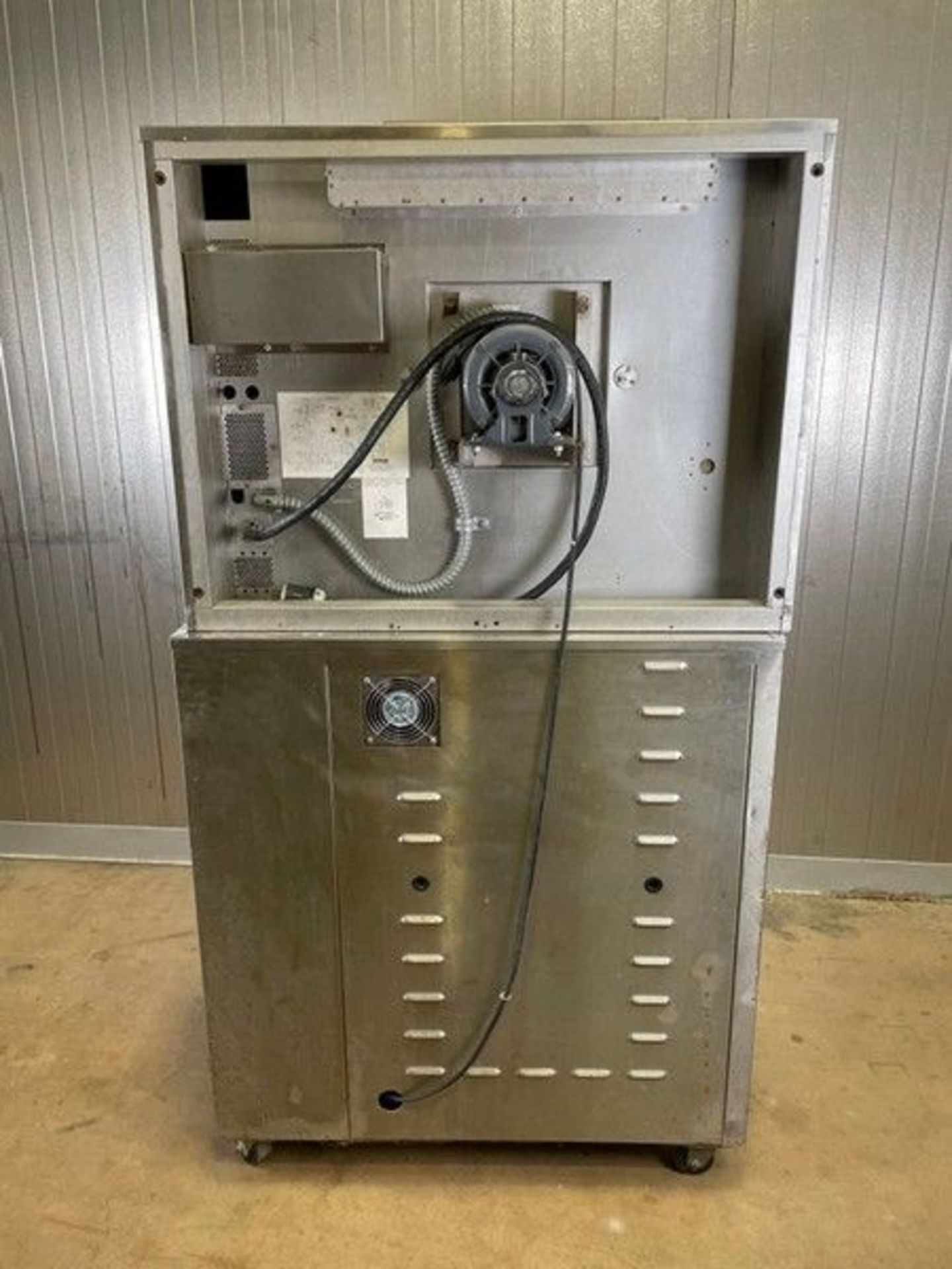 Blodgett Oven & Proofer, 230 Volts, 1 Phase, Proofer is Bottom Portion of Unit (Auction ID da67e738) - Image 3 of 6
