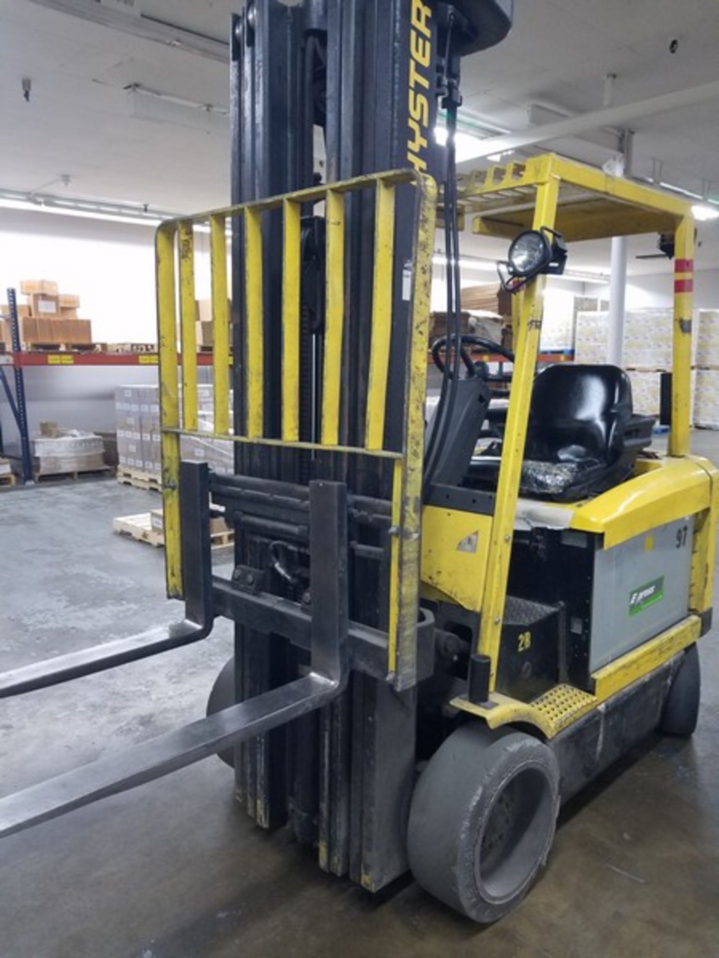 Hyster E60XM2-30 Electric Forklift, S/N F108V26848Z with 48 Volt, Quad Mast, Mast Height 288" ( - Image 2 of 8