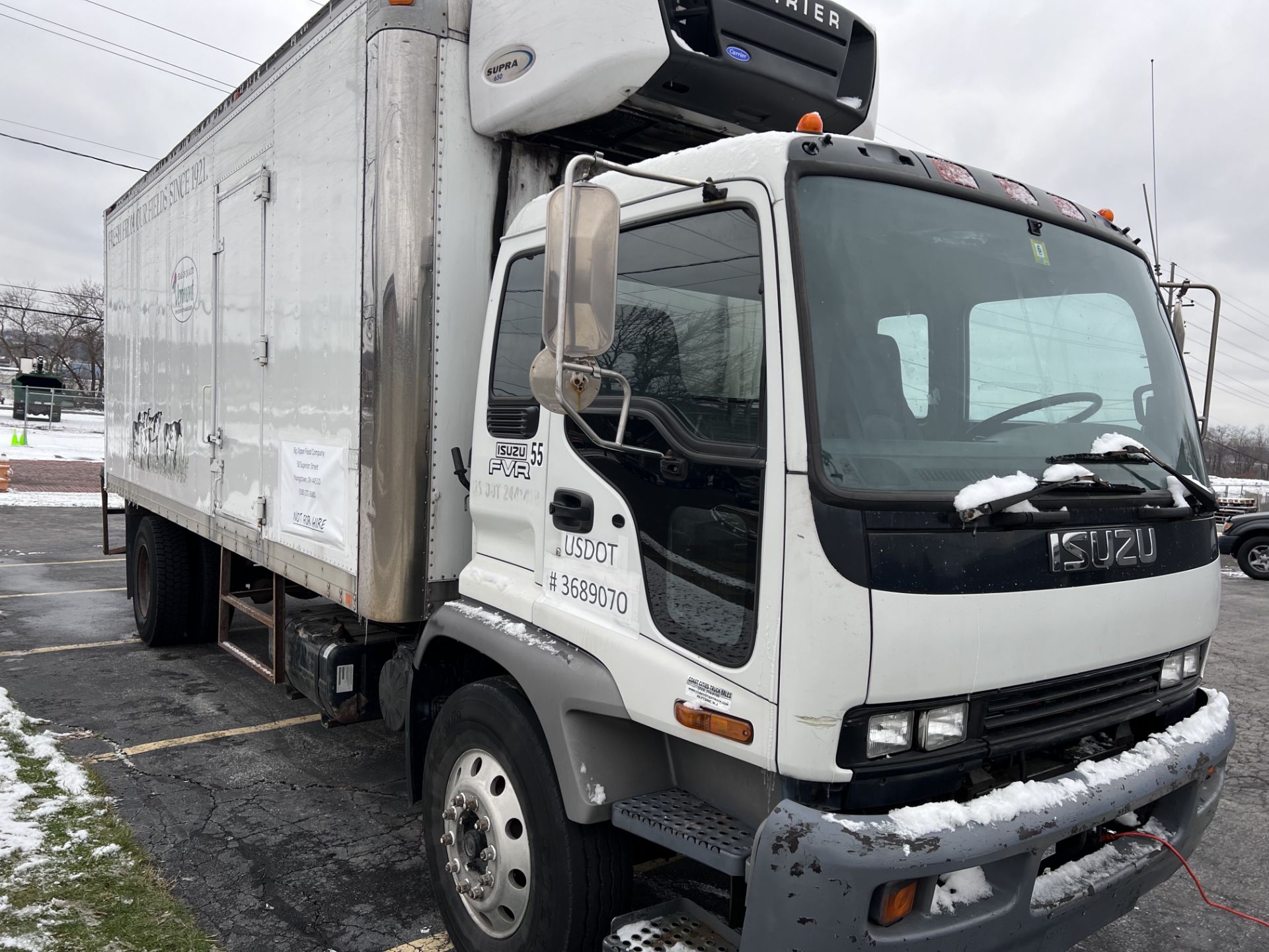 2005 IZUZU TK REFRIGERATED BOX TRUCK, MODEL T7F0042-FVR, ID# 4GTM7f1305F700743, 397,954 MILES, GVW - Image 2 of 8