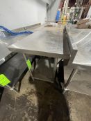 (2) REGENCY ADJUSTABLE S/S TABLES WITH S/S BOTTOM SHELF, APPROX. 30" X 24" Rigging, Handling, Site