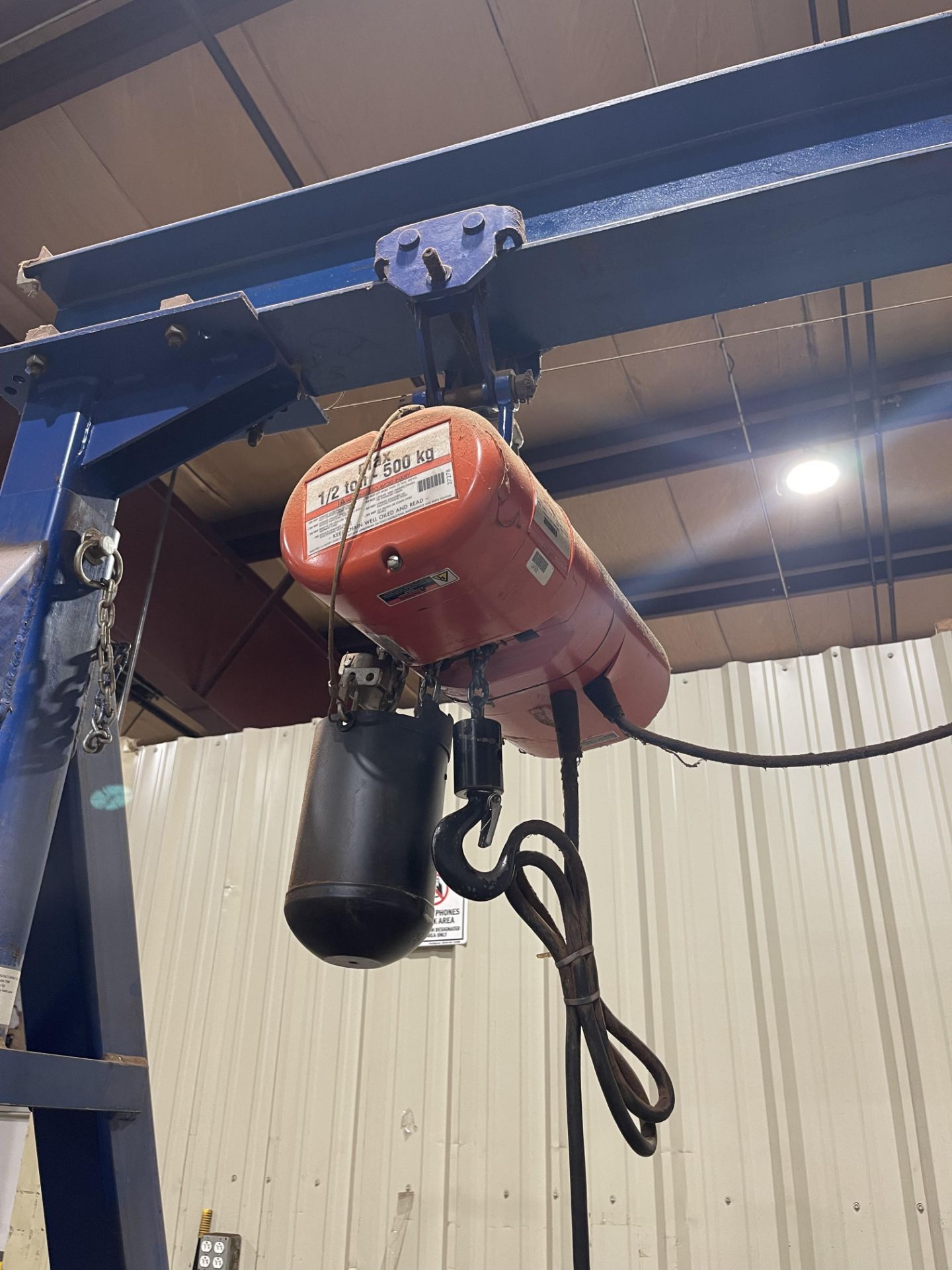 VESTIL PORTABLE GANTRY CRANE, MODEL AHS-4-15-15-TLC, 4,000 LBS CAPACITY, WITH LODESTAR 1/2 TON - Image 4 of 8