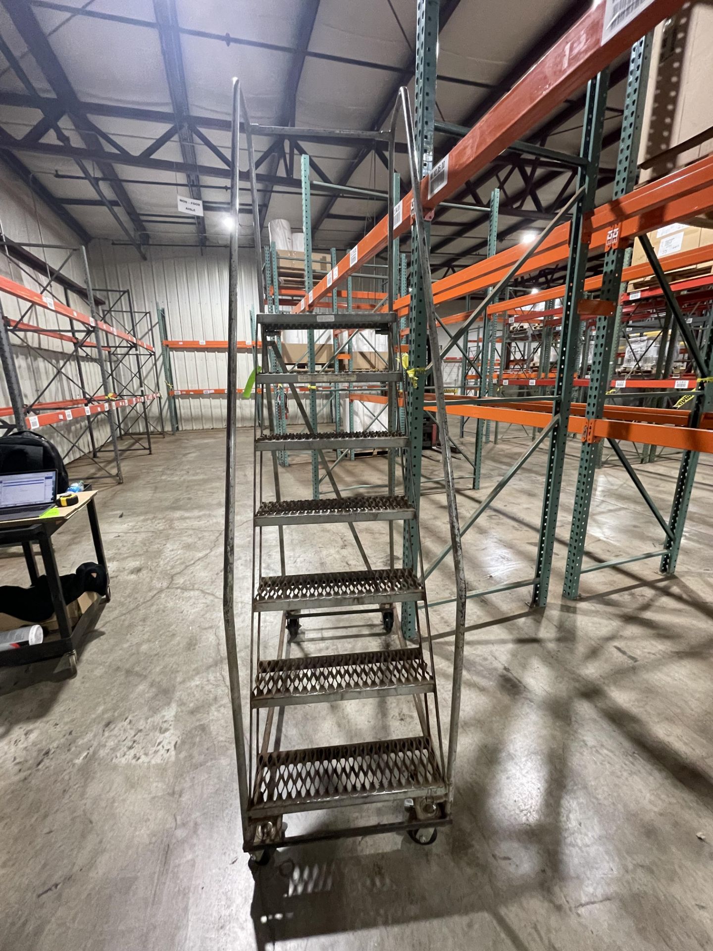 7-STEP PORTABLE LADDER, APPROX. 72" TO TOP STEP Rigging, Handling, Site Management and Loading - Image 2 of 3