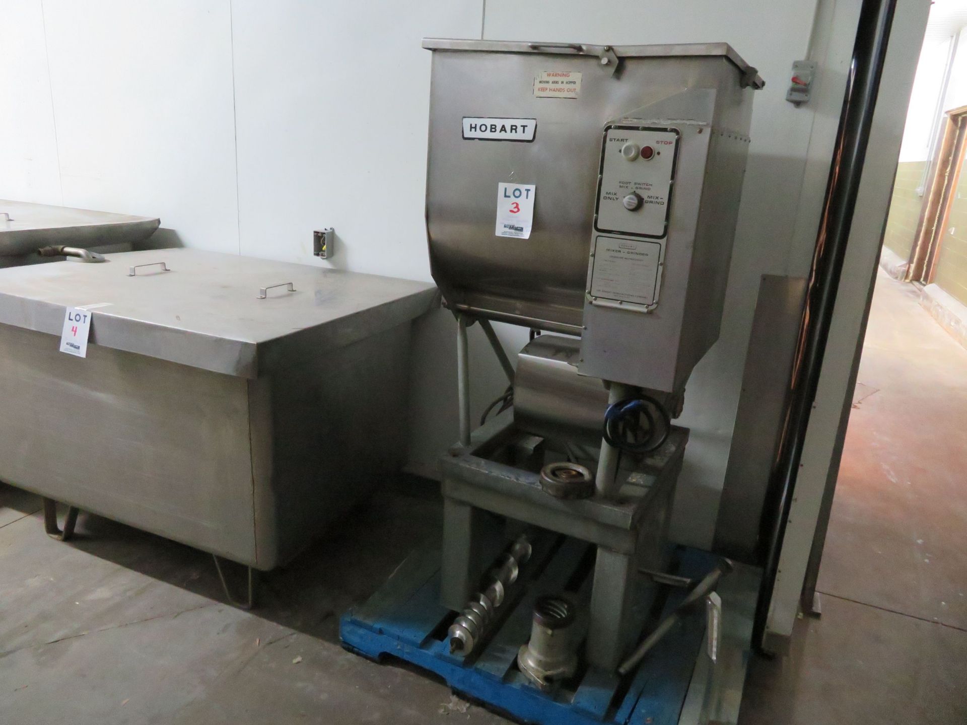 HOBART mixer/grinder, Mod: 4346 SS, 208 Volts, 3 phase