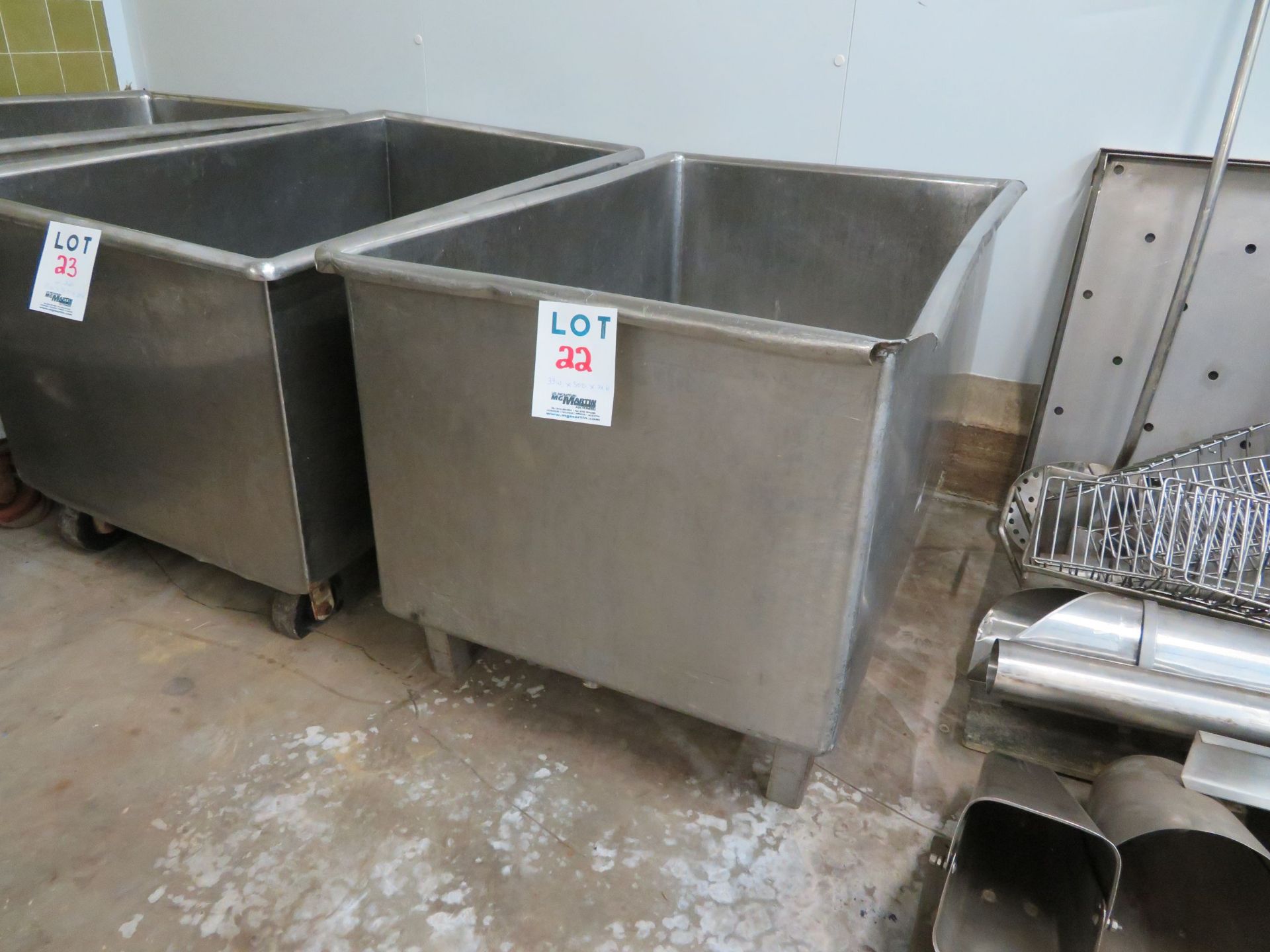 Stainless steel tub approx. 33"w x 50"d x 30"h