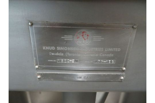 KNUD SIMONSEN IND stainless steel tub w/ mixer, Mod: 1800 EM, approx. 43"w x 42"d x 41"h - Image 3 of 3