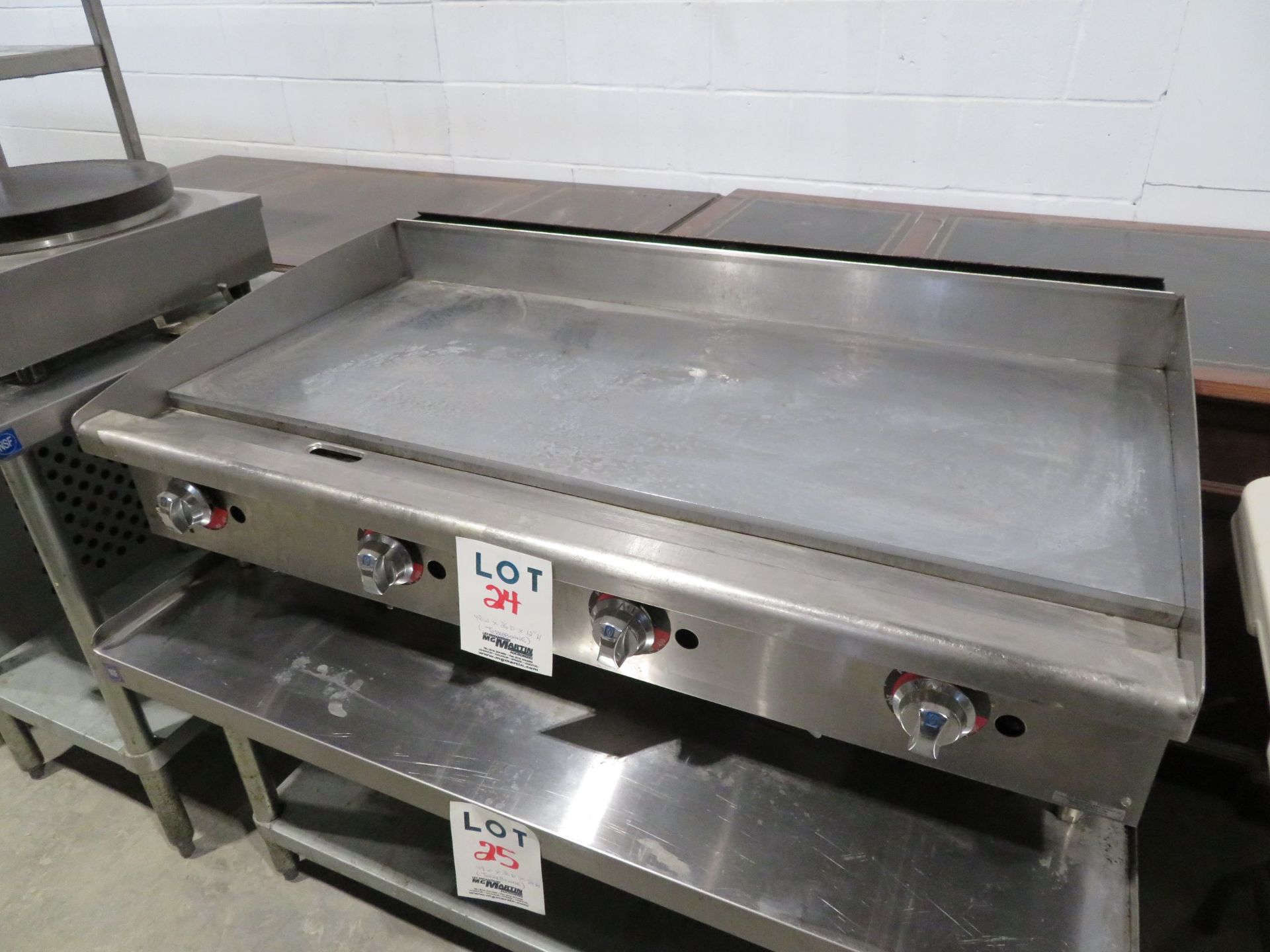 48" self cleaning hot plate approx. 48"w x 26"d x 12"h - Image 2 of 3