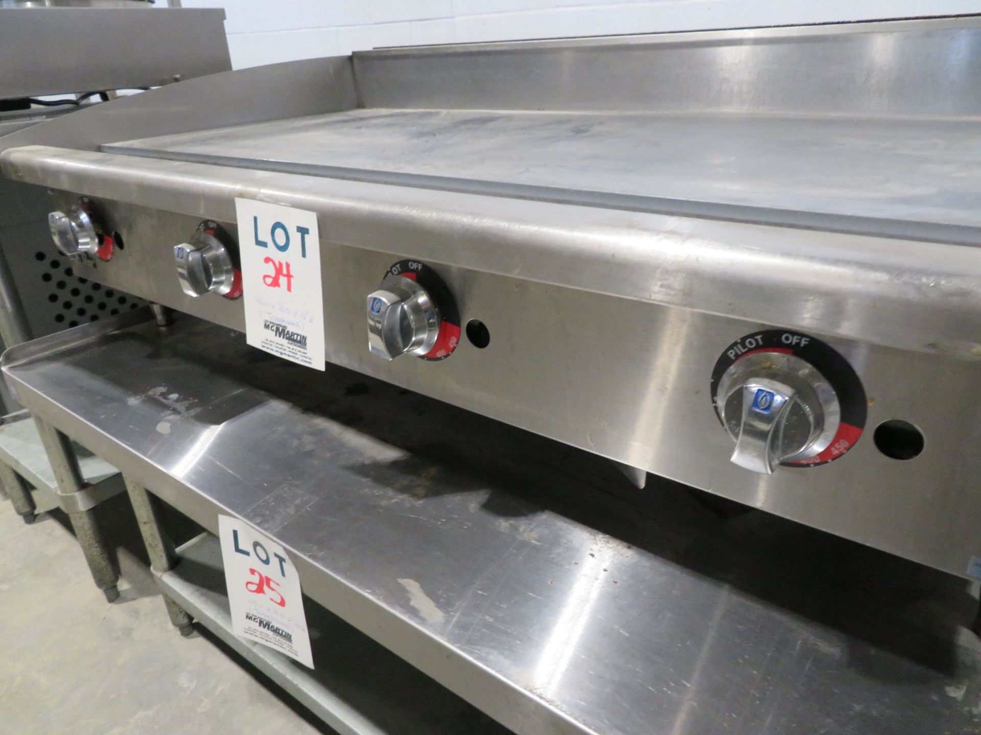 48" self cleaning hot plate approx. 48"w x 26"d x 12"h - Image 3 of 3