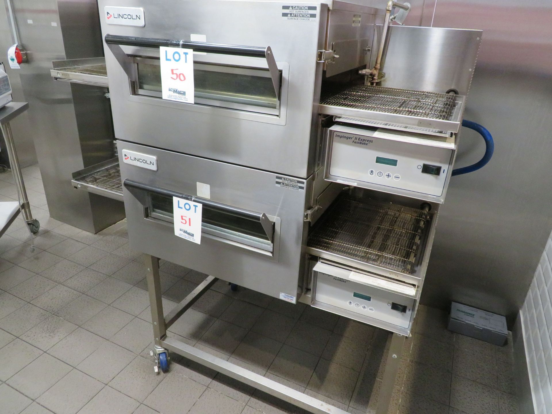 LINCOLN stainless steel pizza gas oven with conveyor (18"wide x 53" length), Mod: 1116-000- - Image 2 of 8