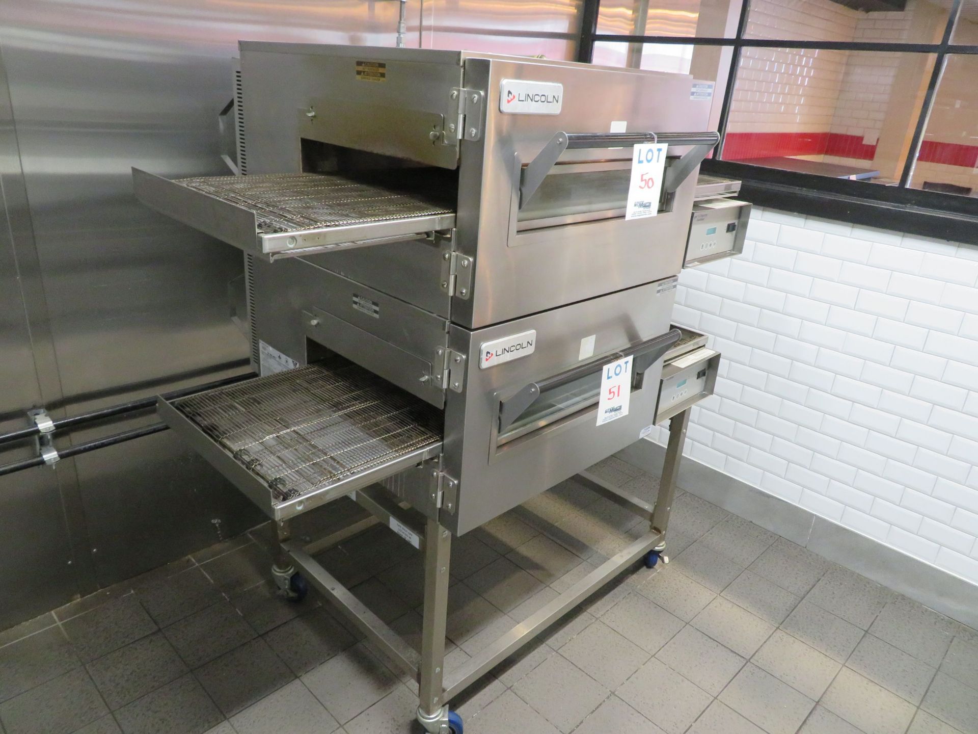 LINCOLN stainless steel pizza gas oven with conveyor (18"wide x 53" length), Mod: 1116-000-