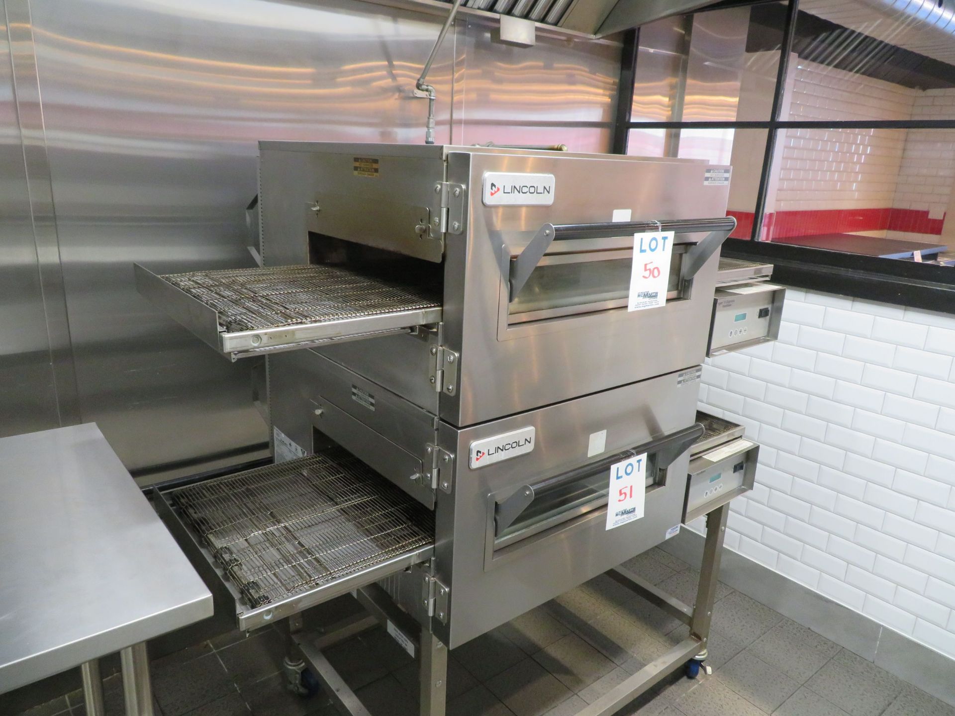 LINCOLN stainless steel pizza gas oven with conveyor (18"wide x 53" length), Mod: 1116-000-