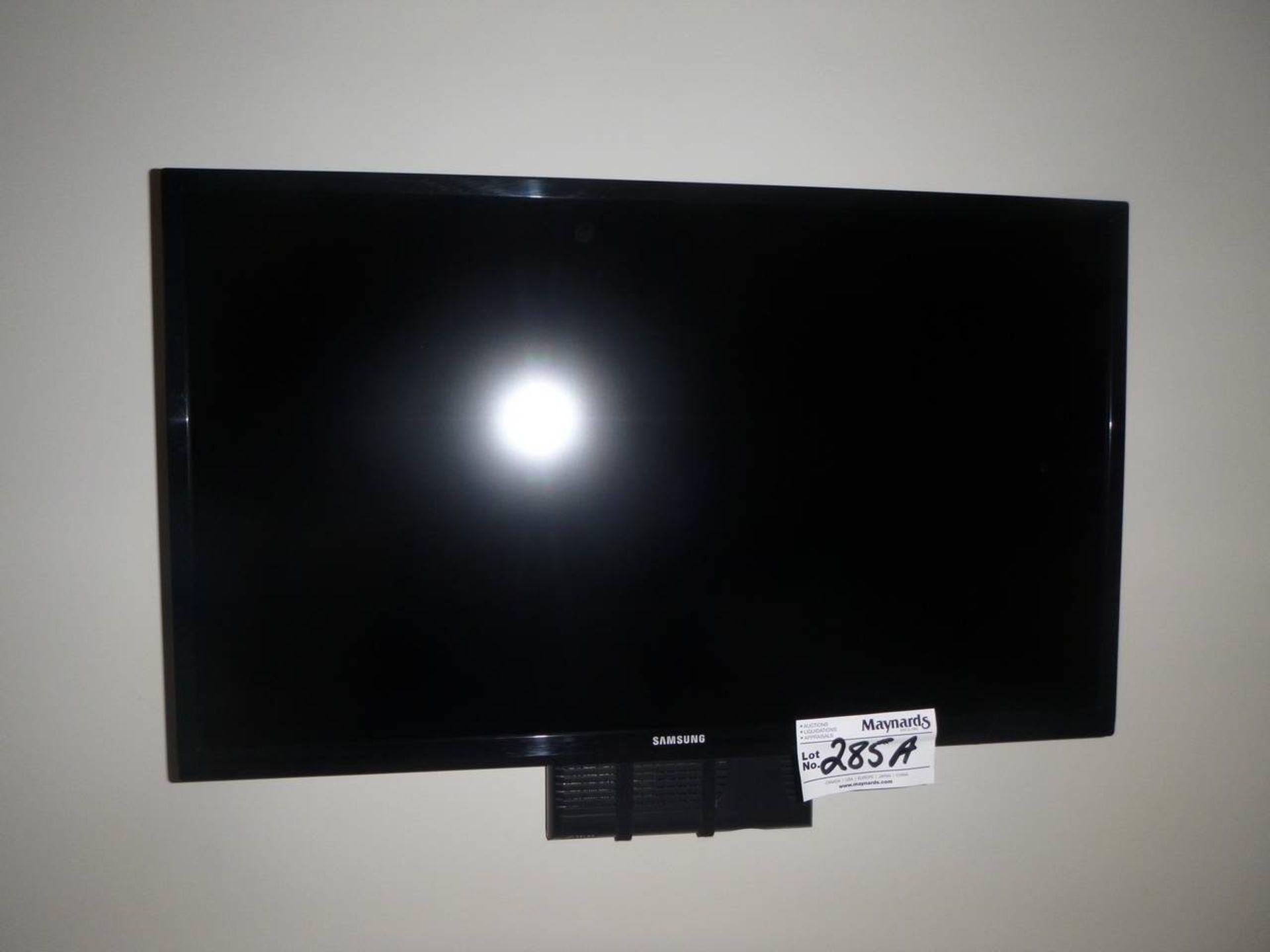 Samsung UN32EH4003F Flat screen TV