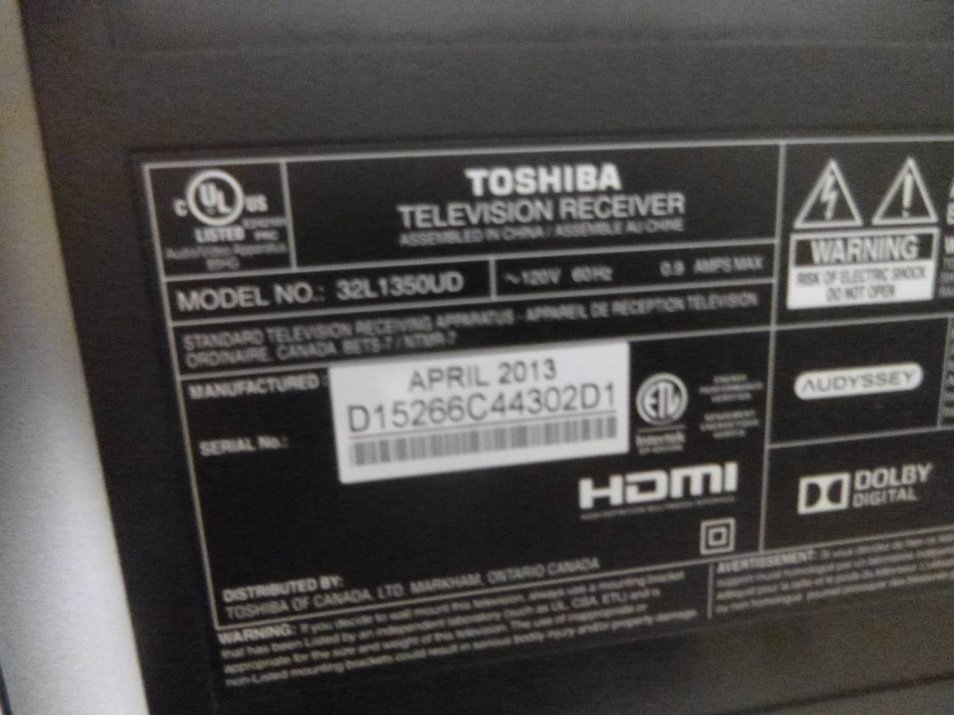 Toshiba 32L1350UD Flat screen TV - Image 2 of 3