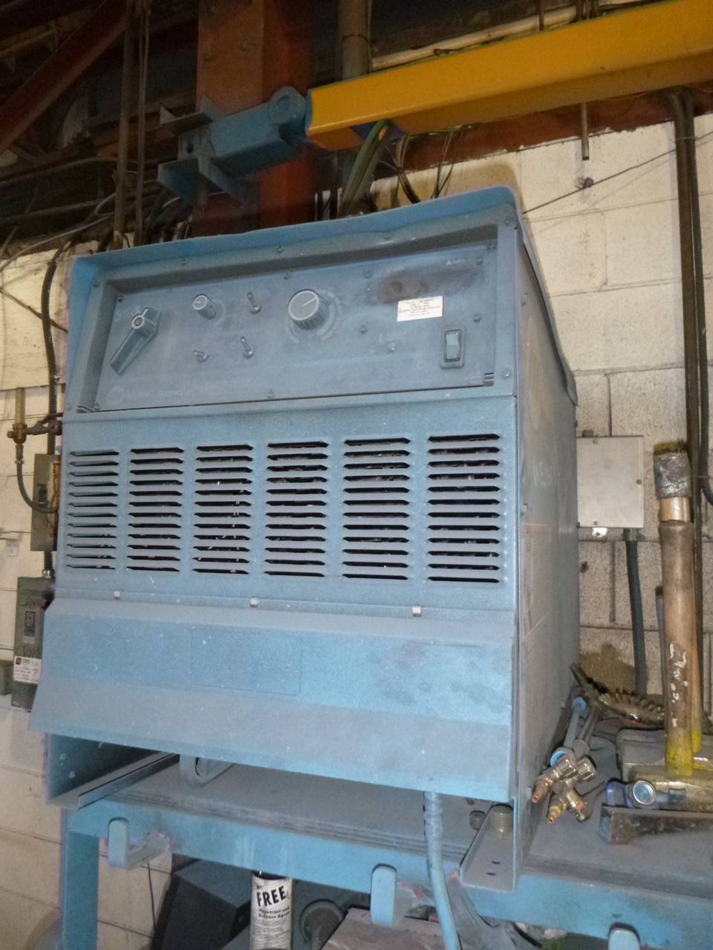 Miller Deltaweld 452 Welder