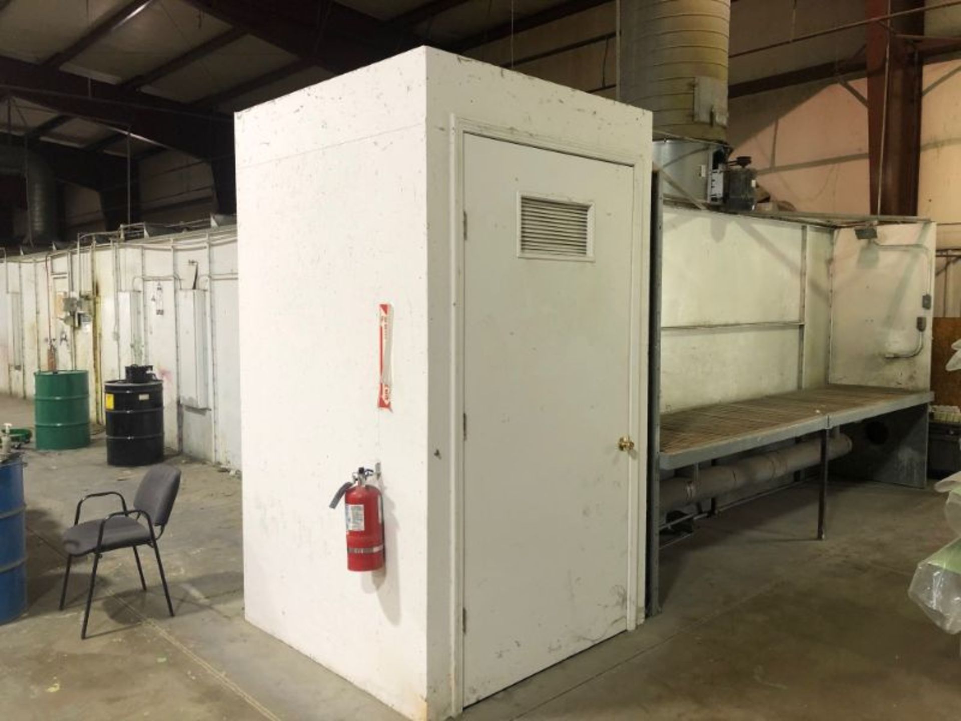 DeVilbiss Paint Booth; 14' x 54'; with Exhaust System - Image 5 of 10