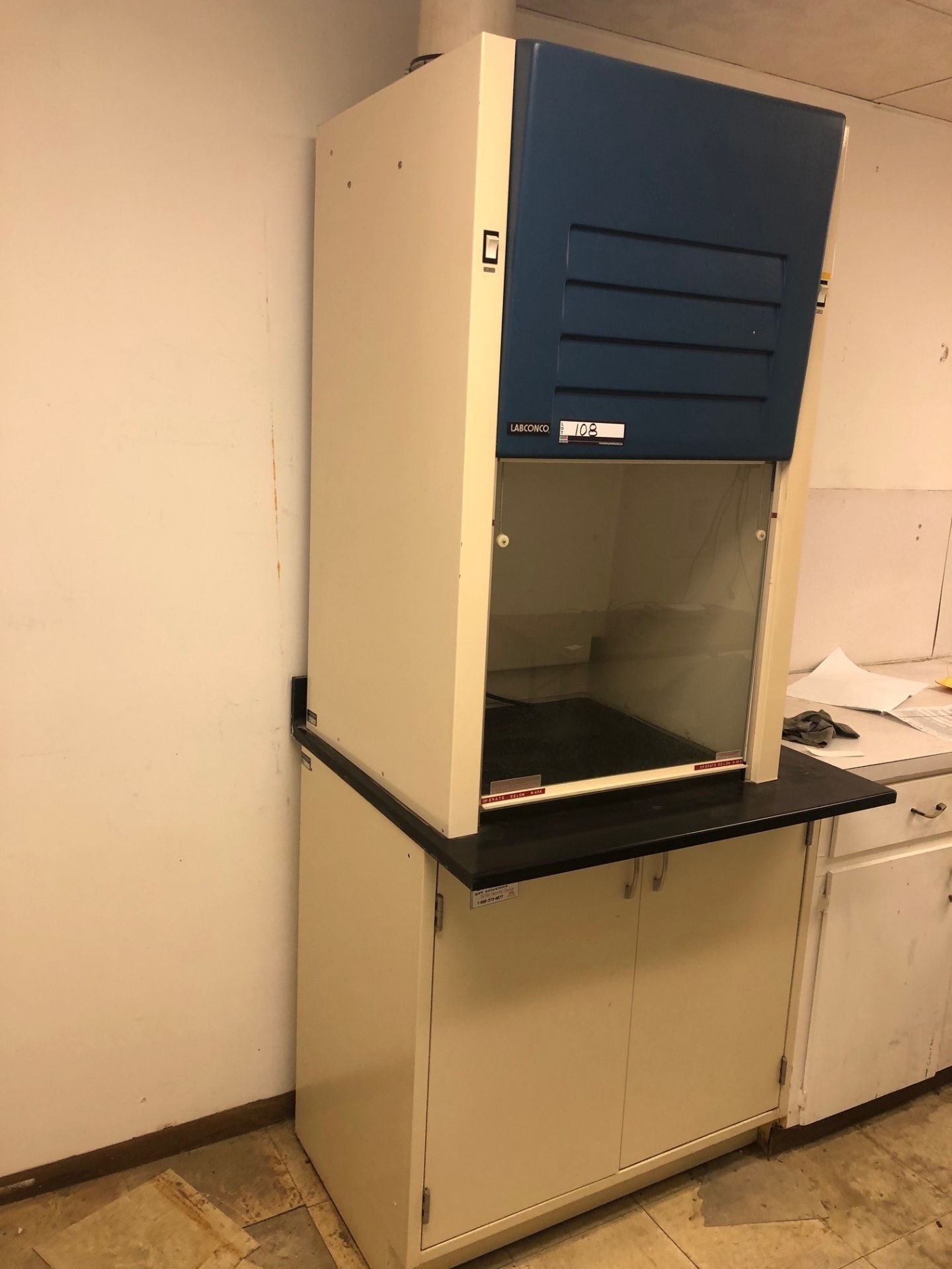 Labconco Fume Hood; 22"W - Image 2 of 3