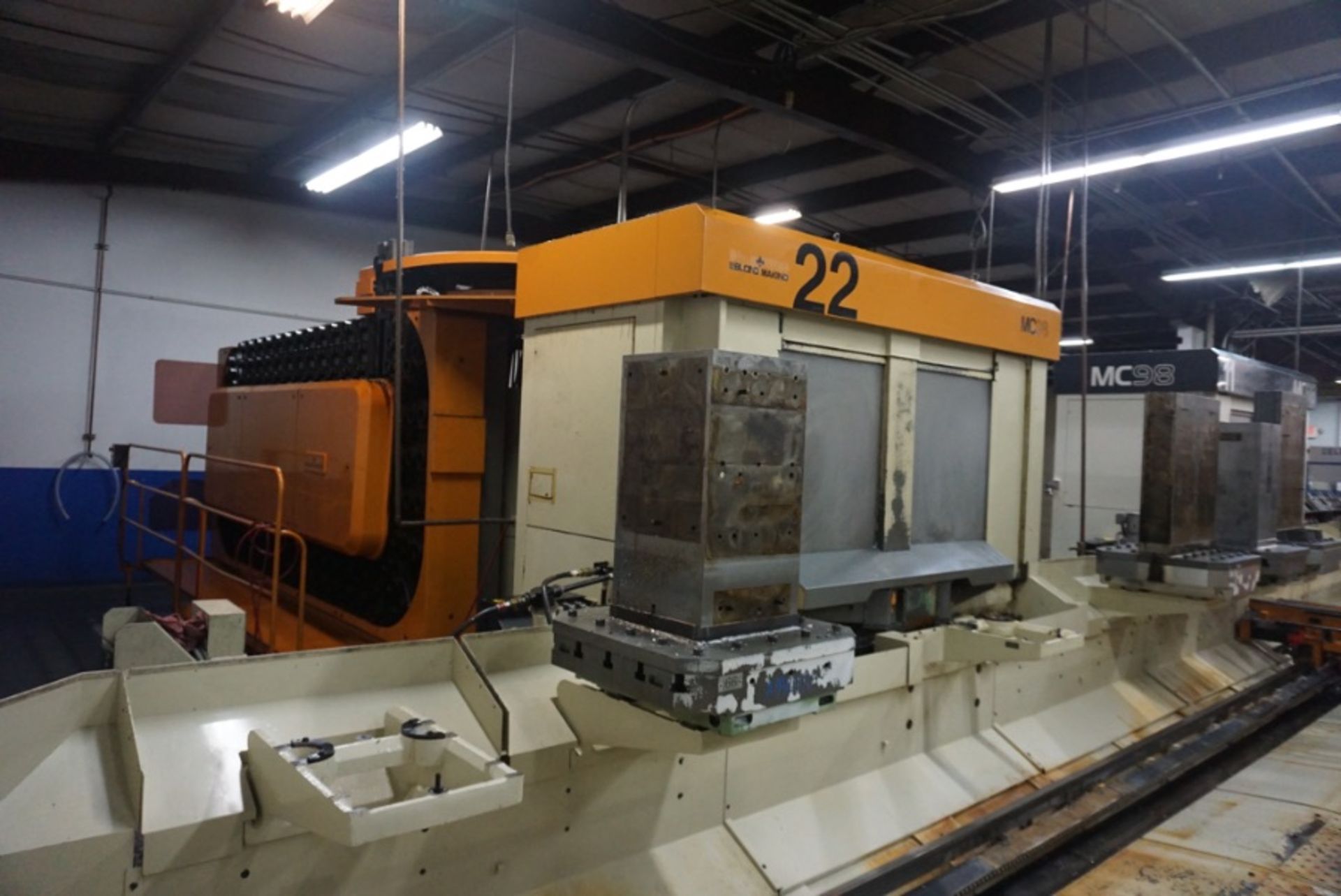 Makino MC98-A120 4-Axis Horizontal Machining Center, Fanuc 16 Pro 3 Control, 36”x 32” x 29.5” - Image 2 of 8