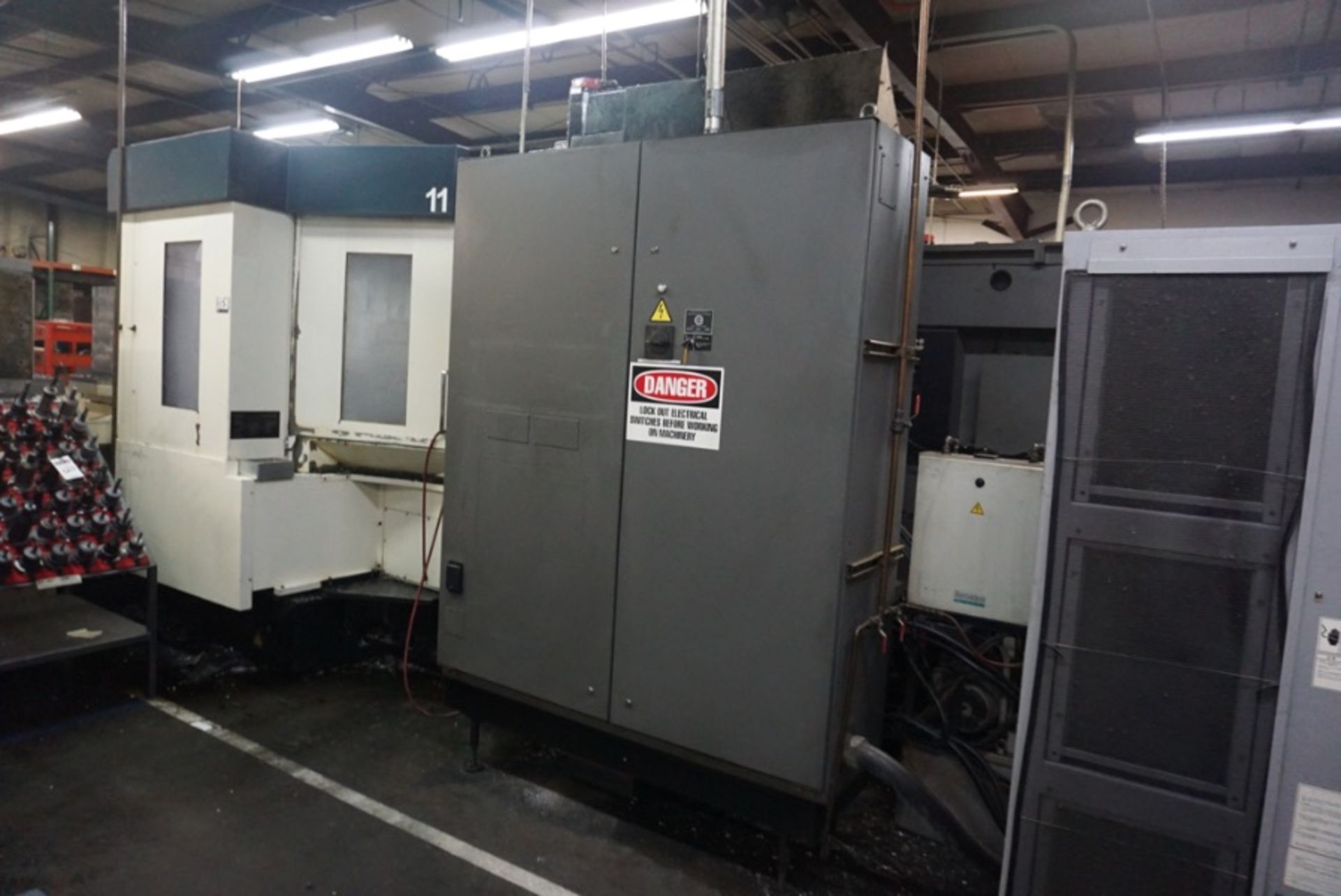 Makino MC98-A120 4-Axis Horizontal Machining Center, Fanuc 16 Pro 3 Control, 36”x 32” x 29.5”