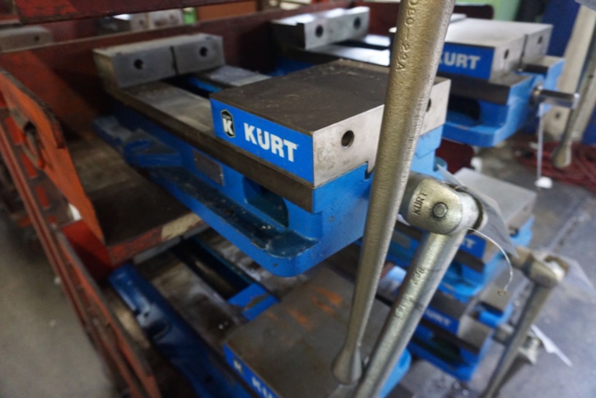 Kurt 8'' Mill Vise - Image 3 of 3