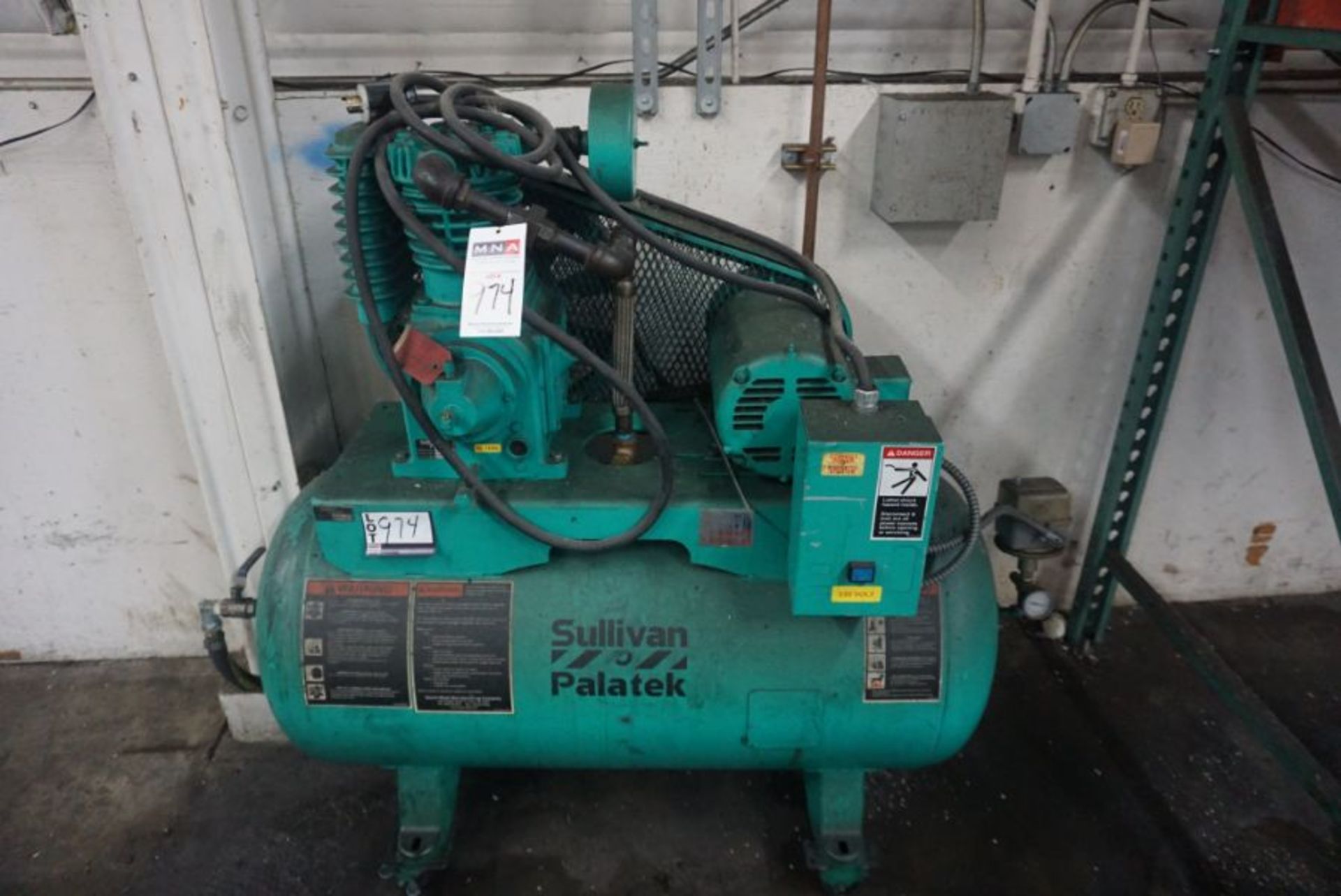 Sullivan Palatek Air Compressor m/n sp705 s/n 5-104-d09 - Image 3 of 4