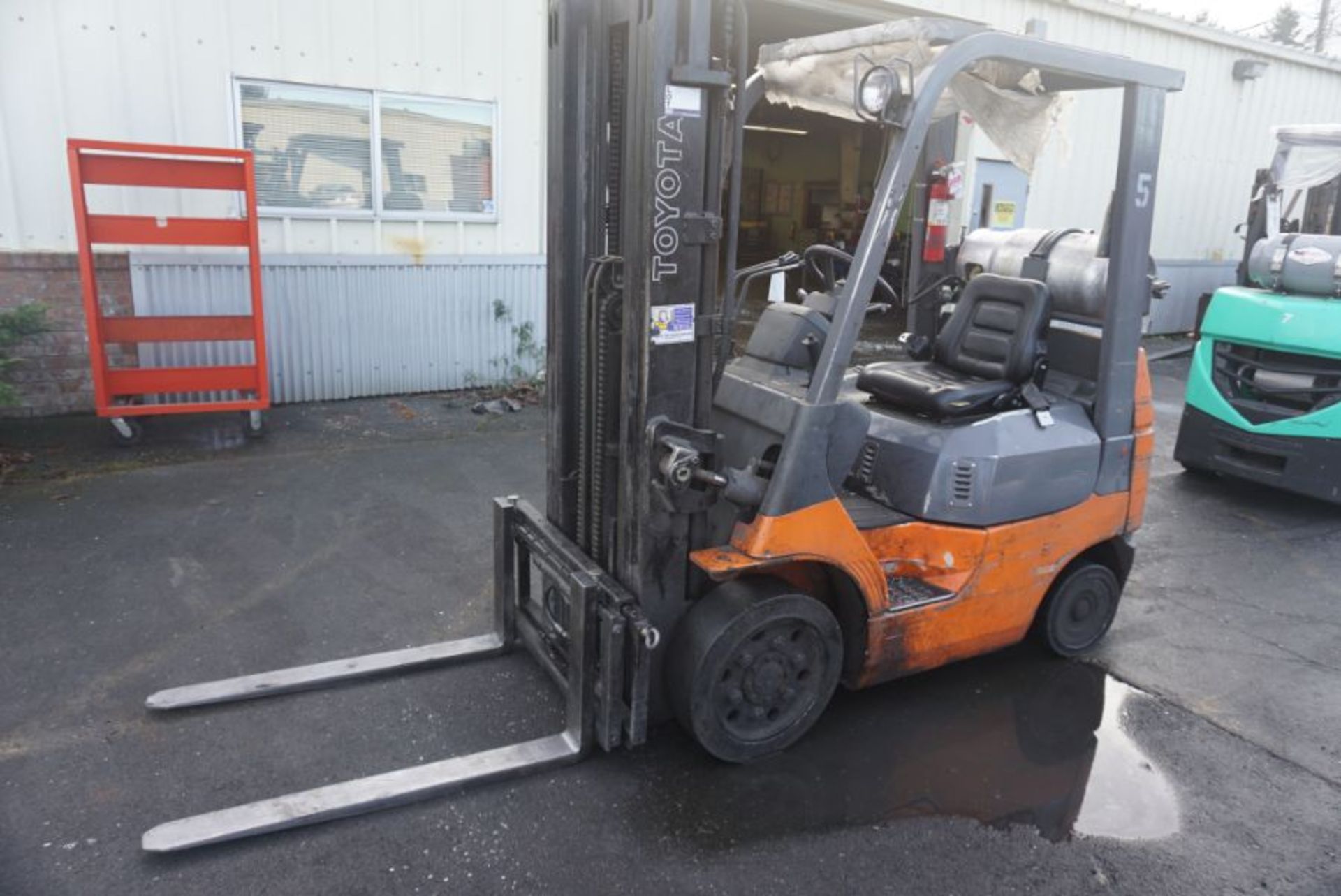 Toyota Forklift 5,000 lbs, m/n 7EGCU20, s/n 61782 *Late Delivery* - Image 3 of 5