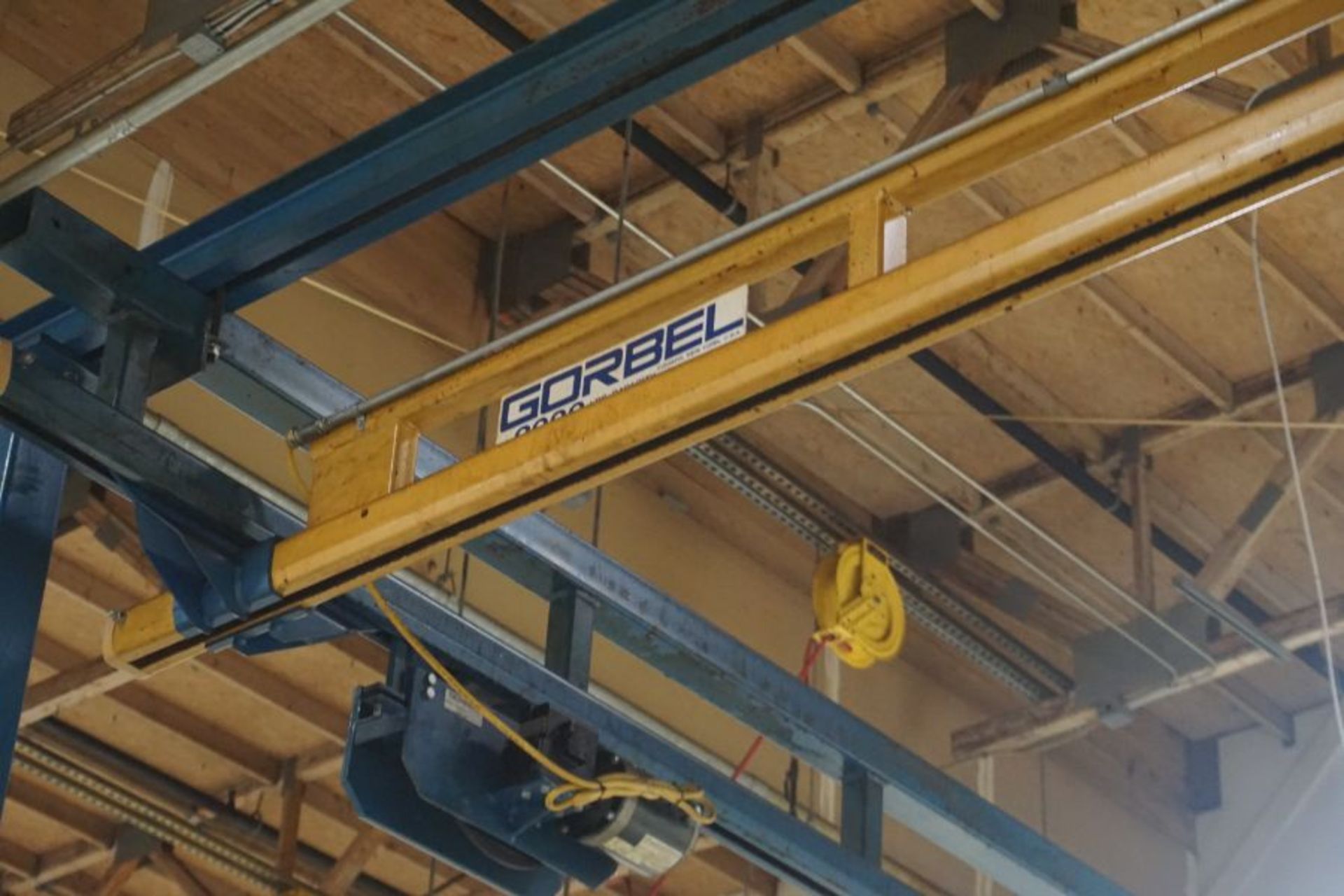 Gorbel Self Standing Crane W/ 2 Ton Hoist - Image 6 of 7