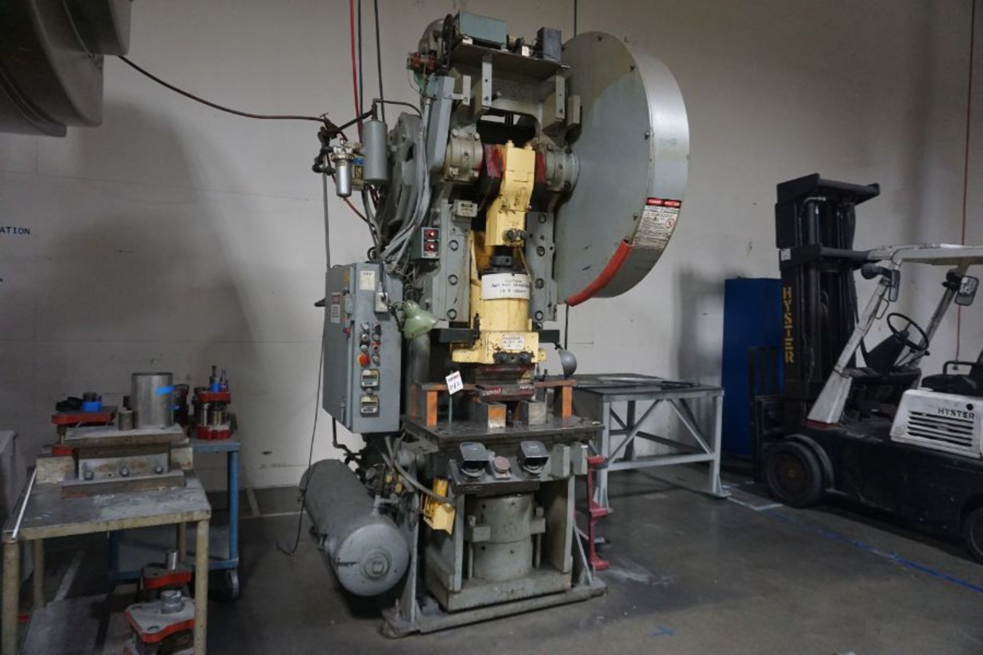 90 Ton Verson No. 7S OBI Press, 12" x 12" m/n 7.O.B.I, s/n 965 - Image 2 of 4