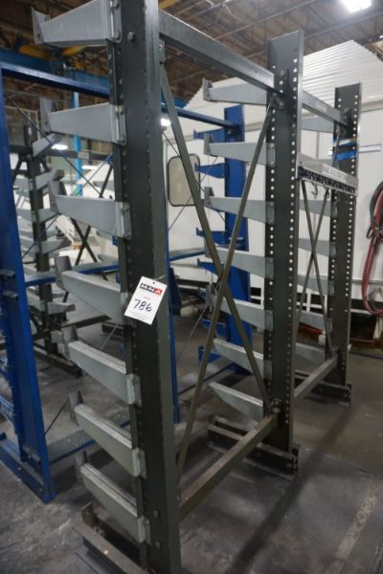 Single Sided Light Weight Cantilever Rack - Image 2 of 5