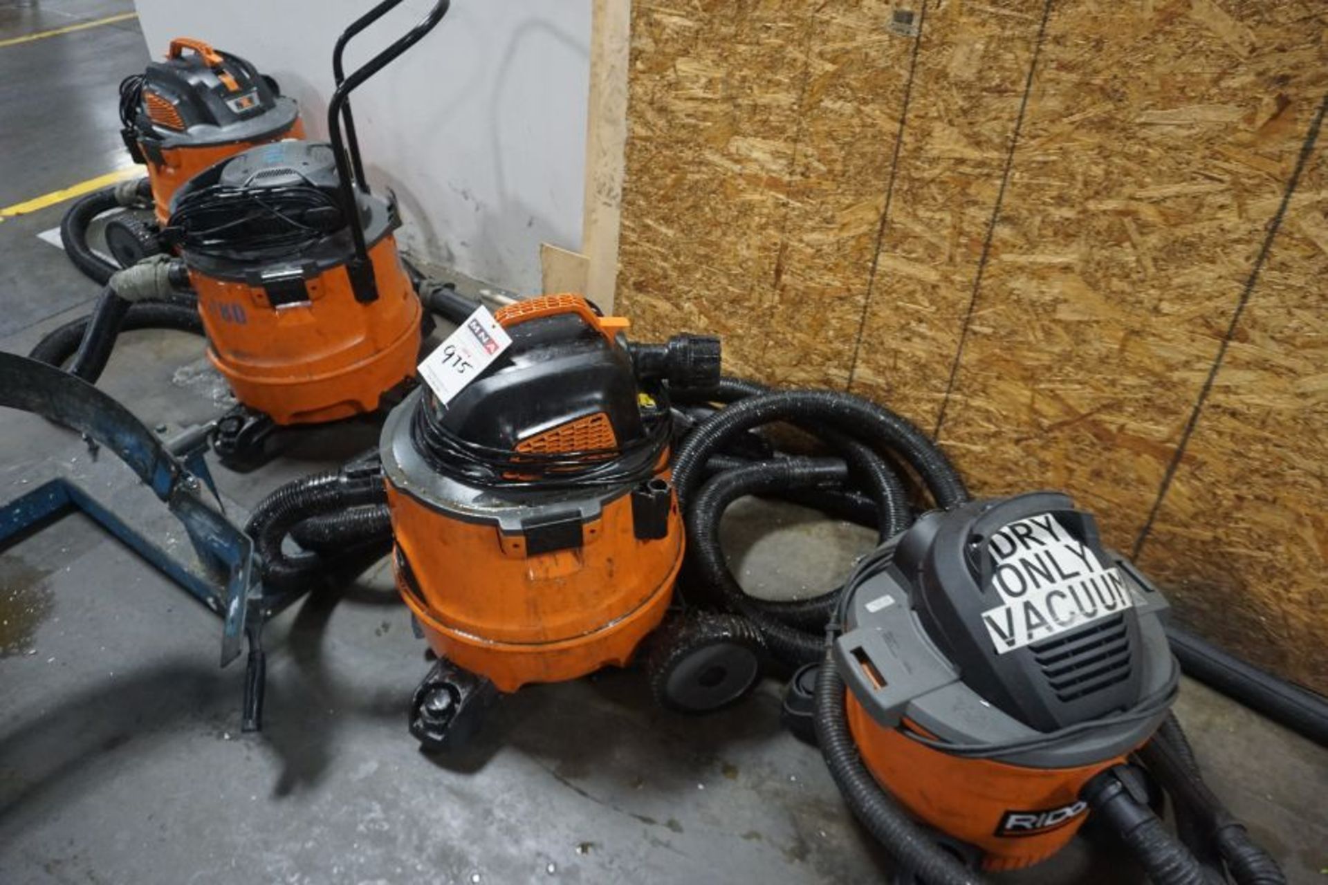 4 Vacuum Cleaners - Image 3 of 3