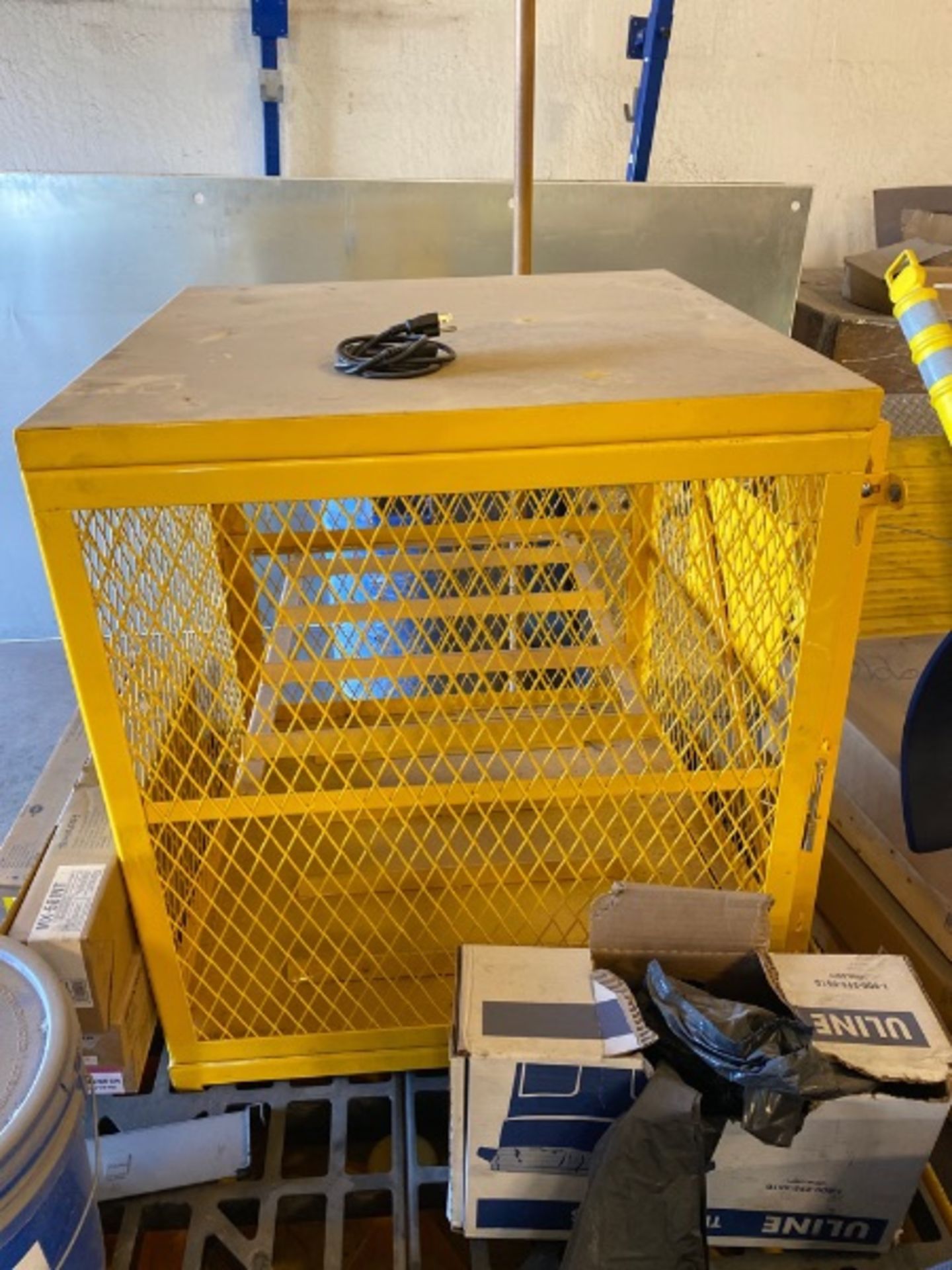 Propane Tank Safety Cage - Image 2 of 2