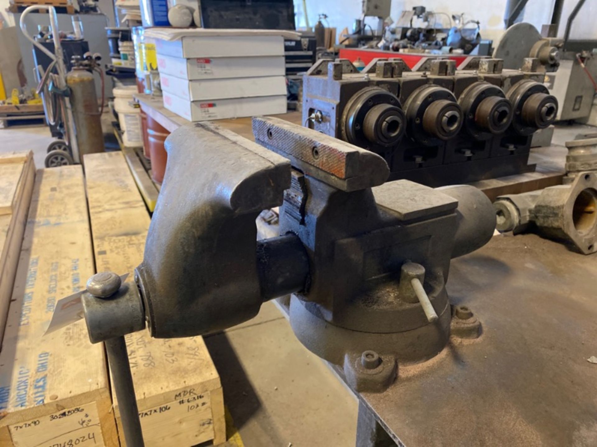 8” Jaw Bench Vise - Image 3 of 3