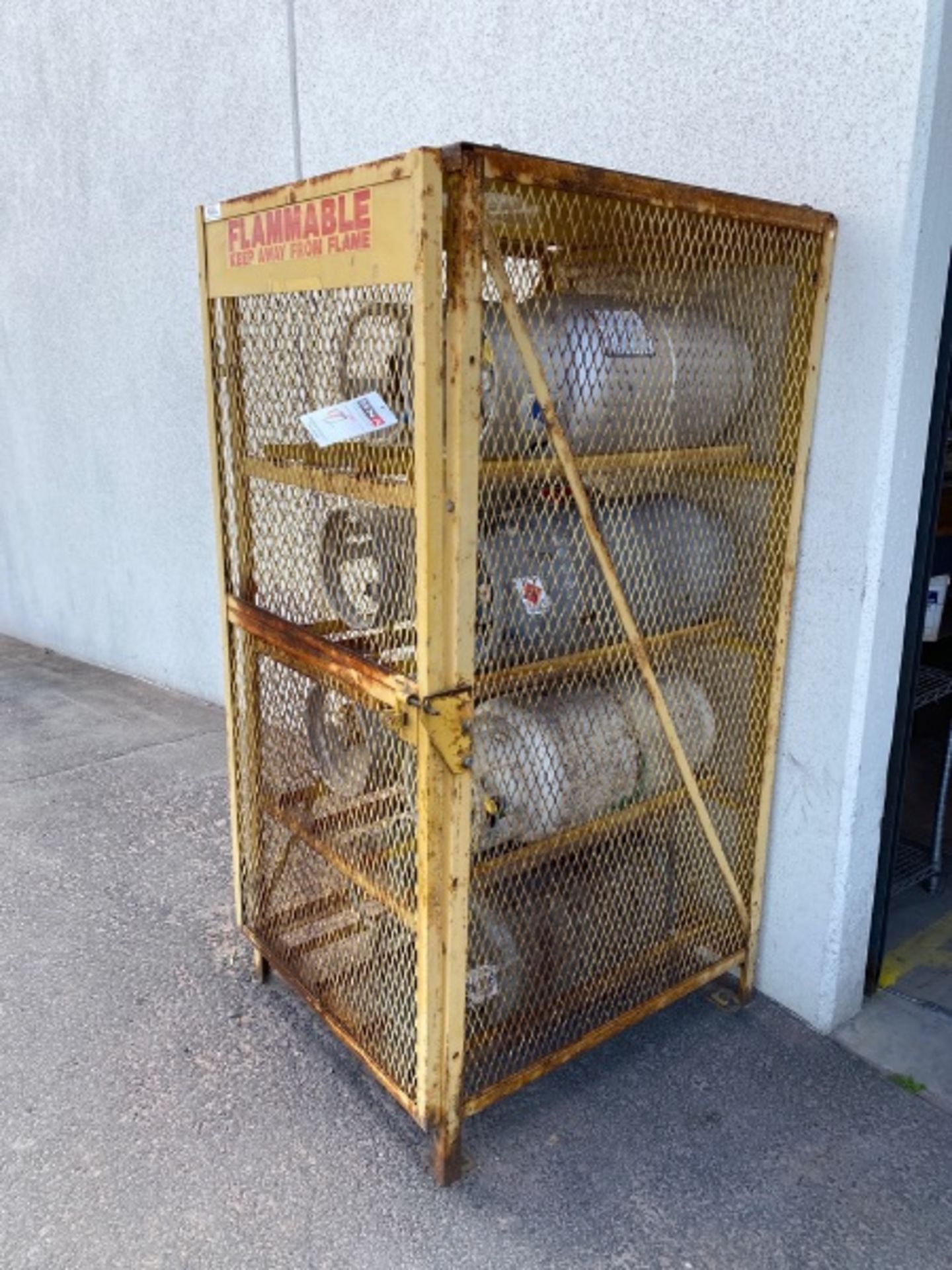 Propane Tank Safety Cage - Image 2 of 3