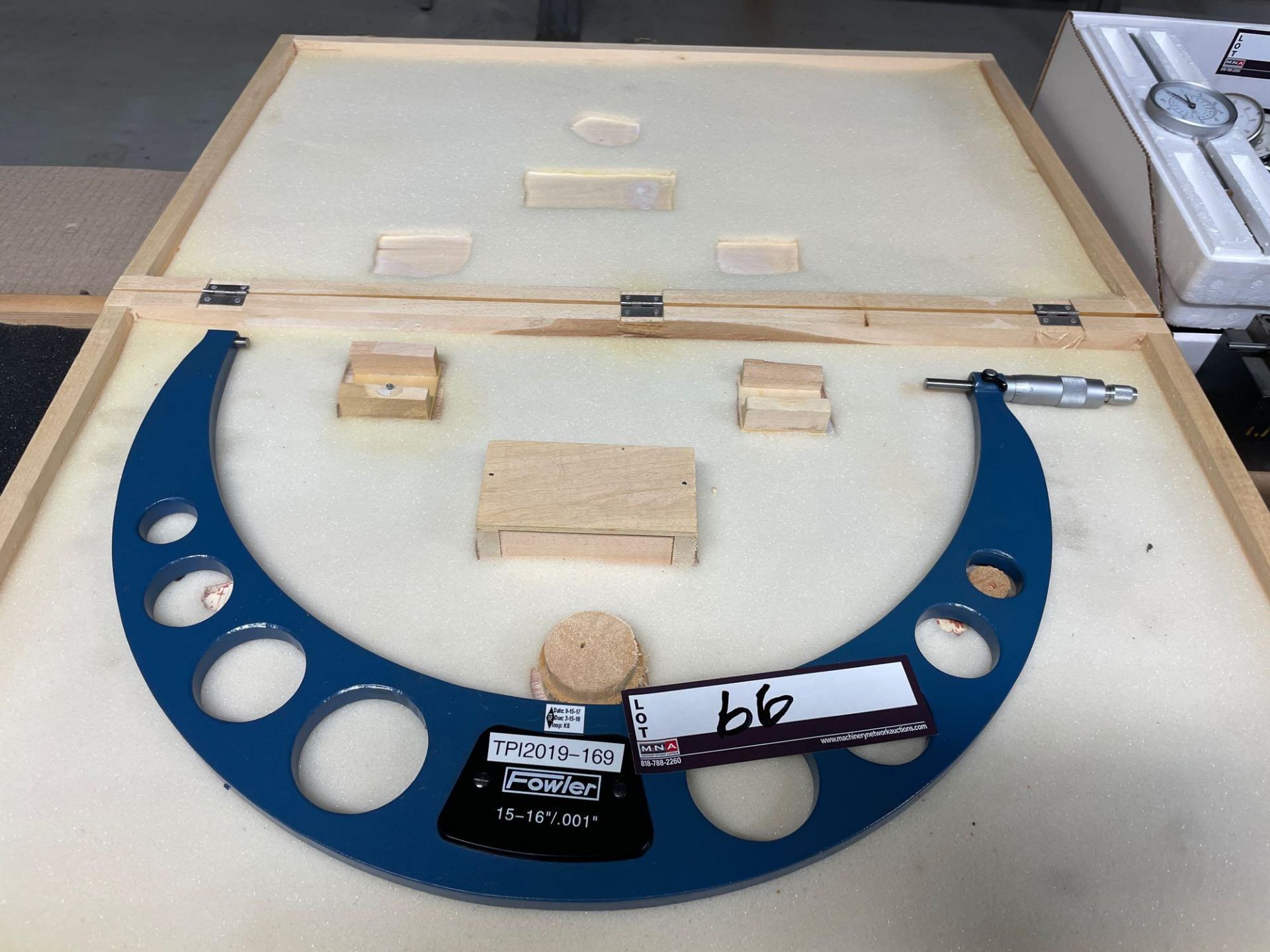 Fowler 15 - 16” Outside Micrometer - Image 4 of 4
